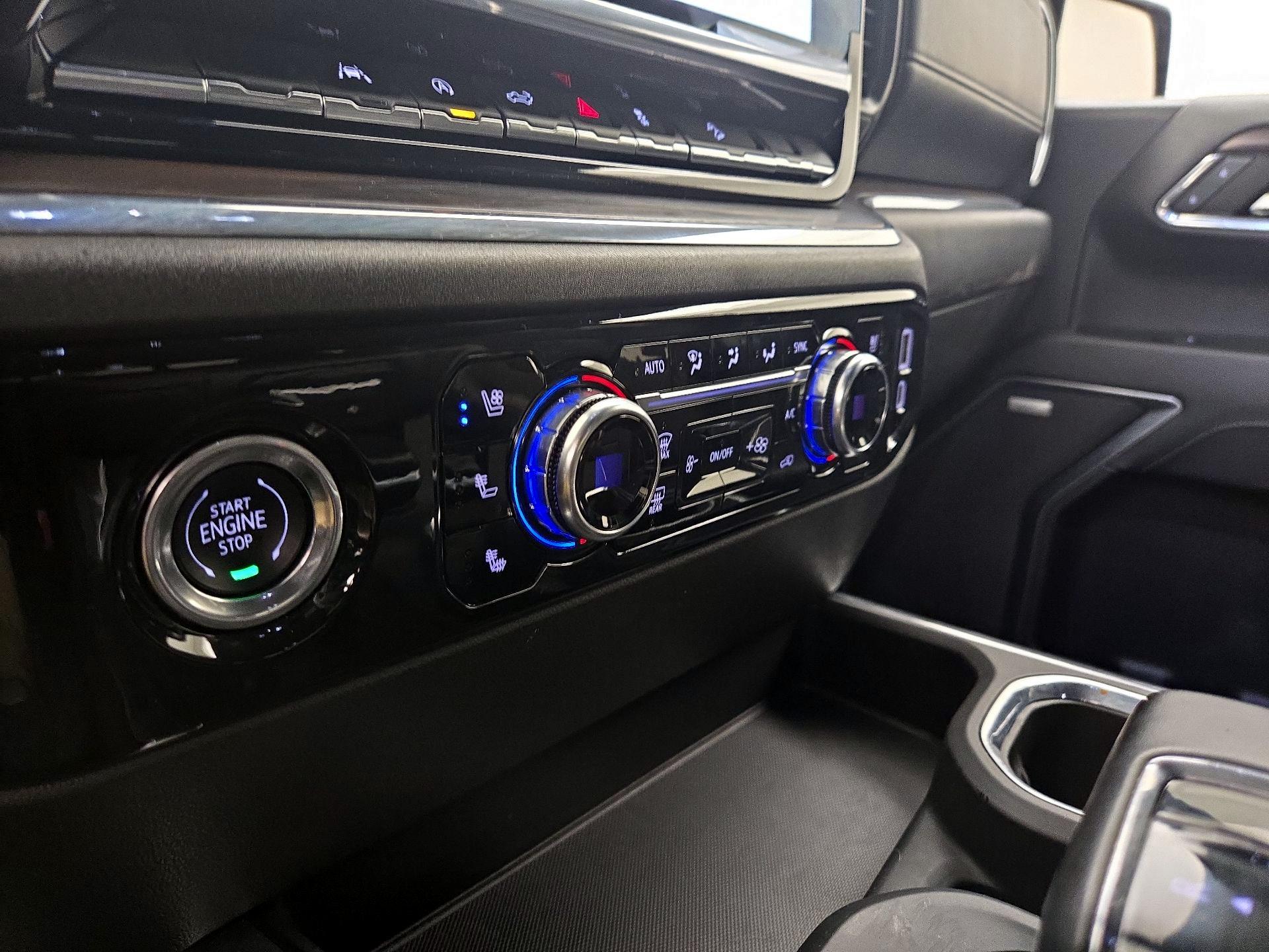 Thumbnail: 2024 GMC Sierra 1500 - 16