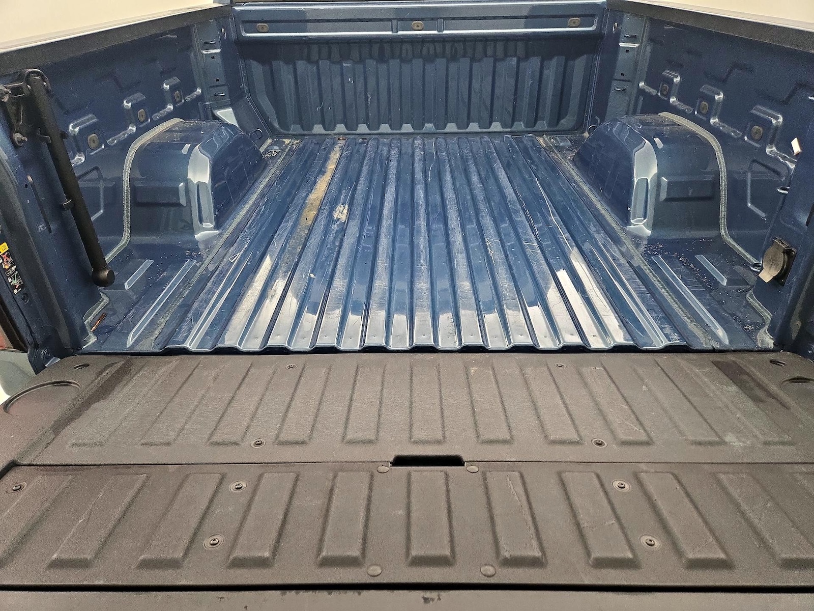 2024 GMC Sierra 1500 SLT - Photo 21