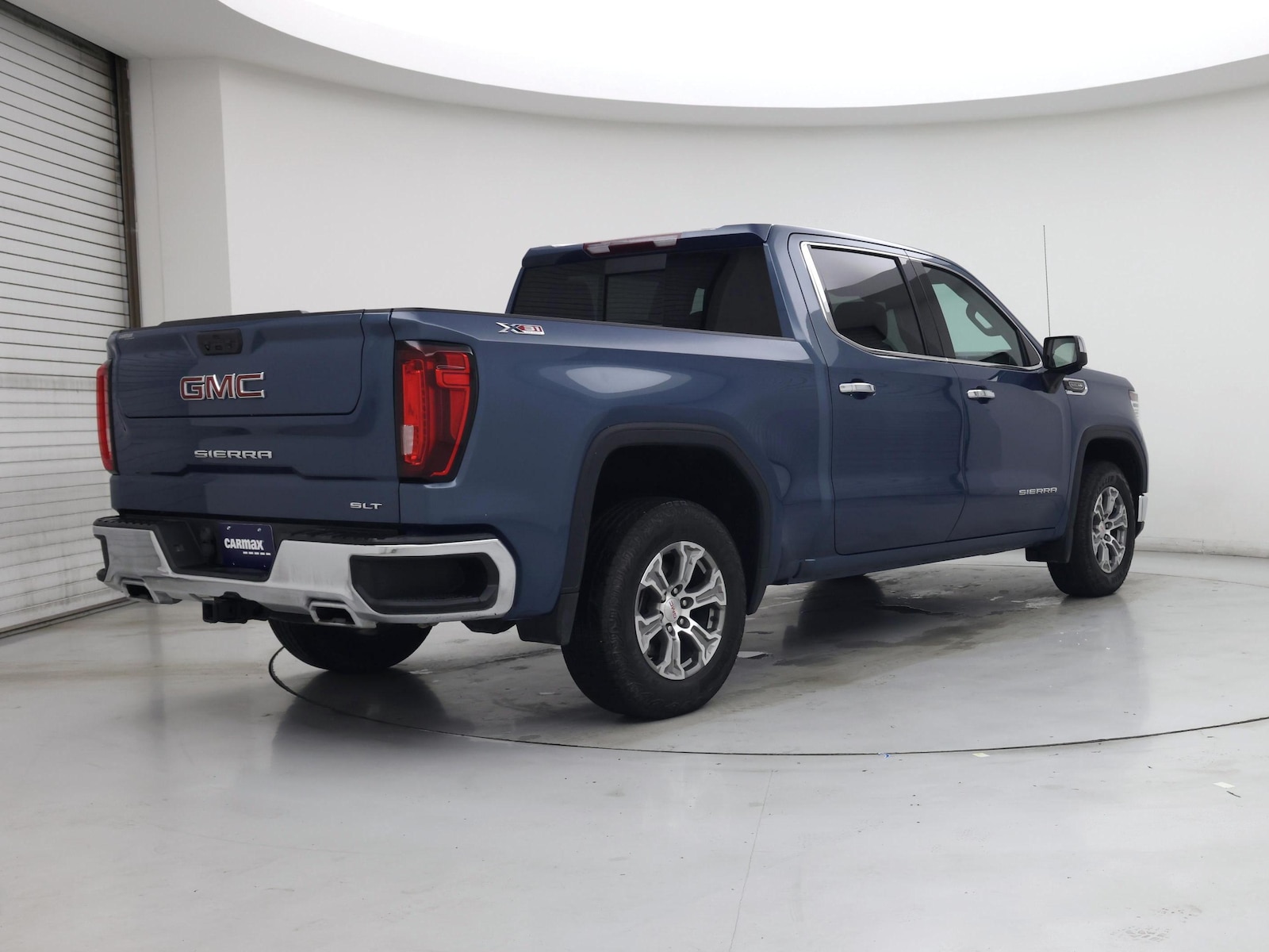 2024 GMC Sierra 1500 SLT - Photo 9