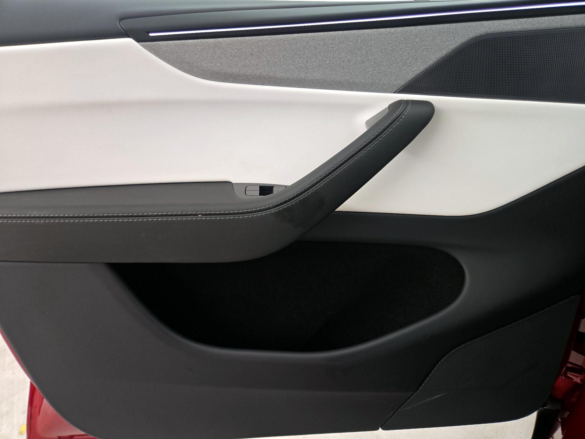 Thumbnail: 2026 Tesla Model Y - 12