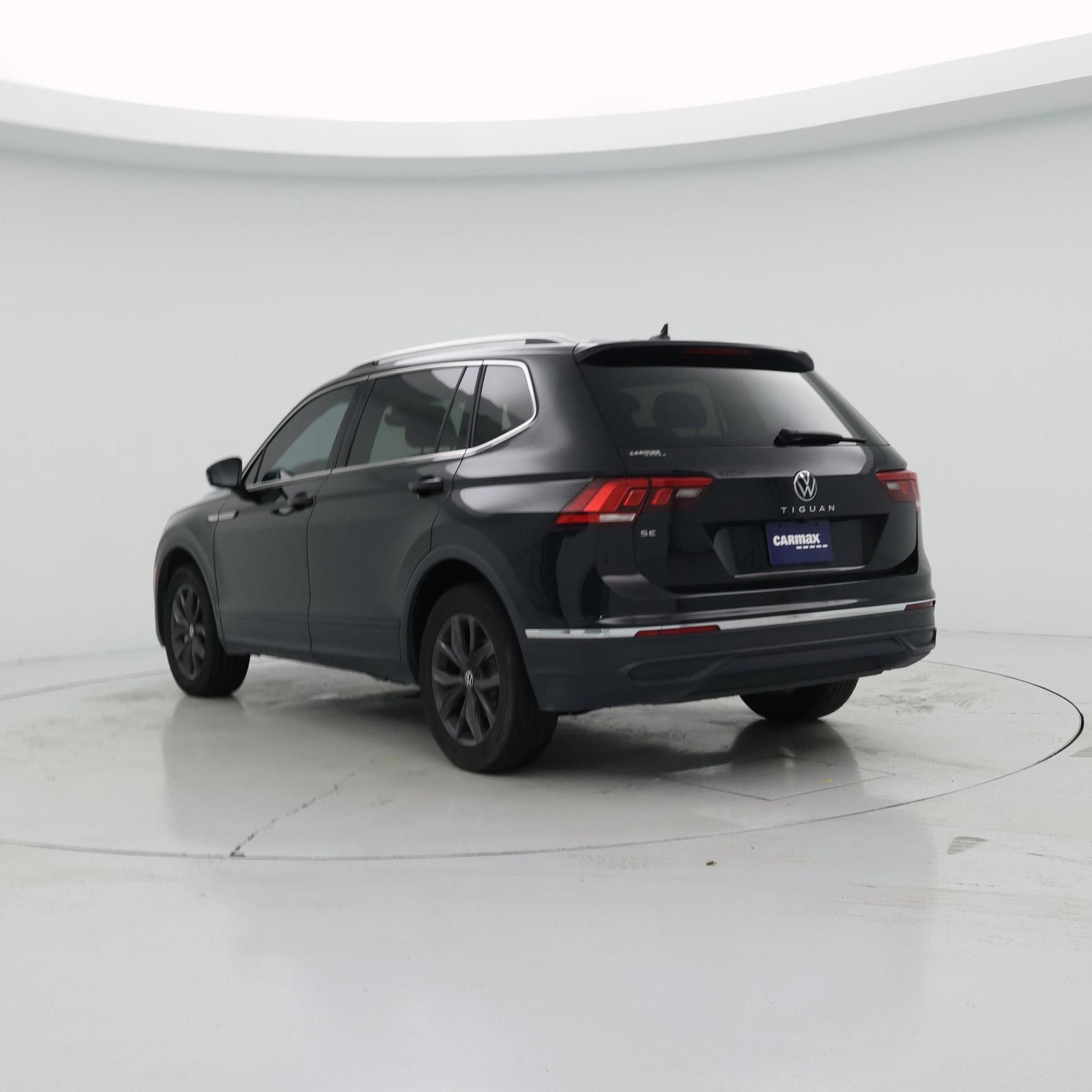 Thumbnail: 2023 Volkswagen Tiguan - 2