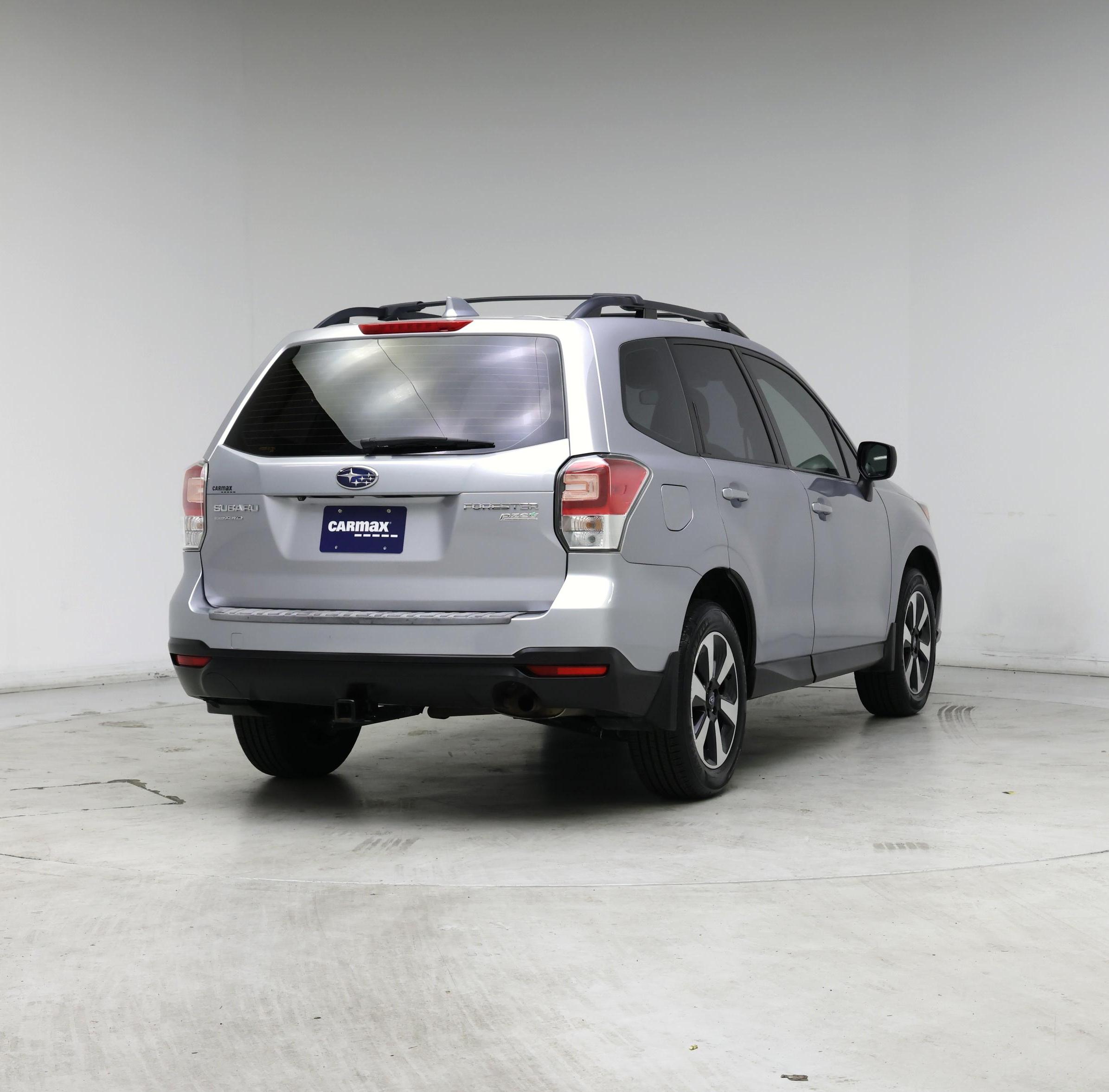 Thumbnail: 2017 Subaru Forester - 8