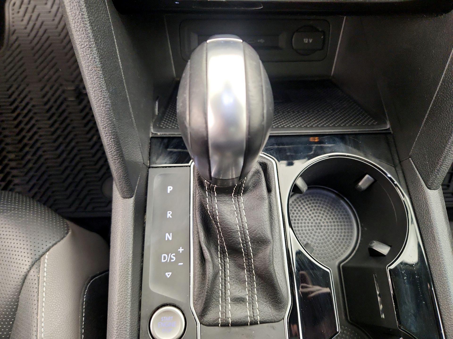 Thumbnail: 2021 Volkswagen Atlas - 18