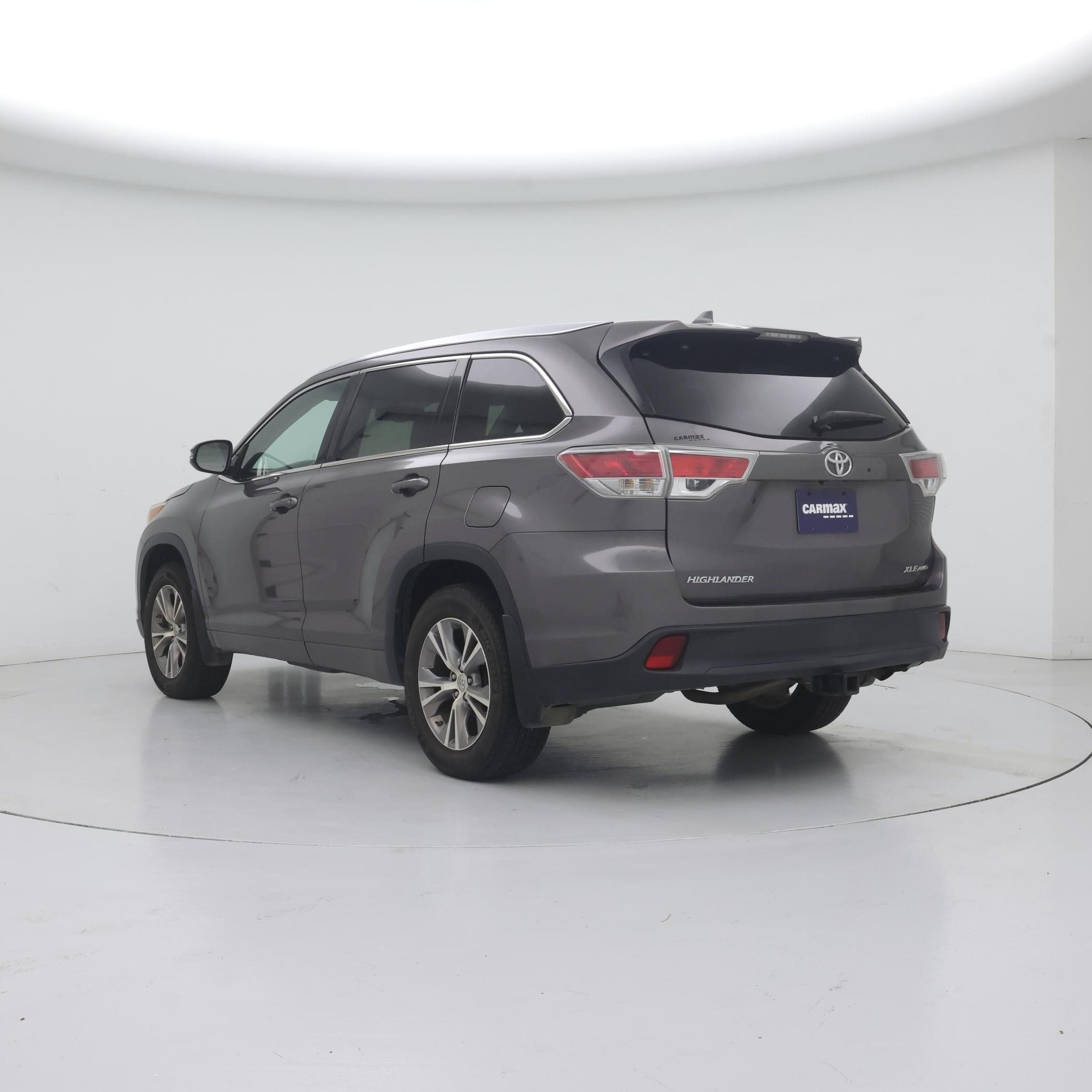 Thumbnail: 2015 Toyota Highlander - 2