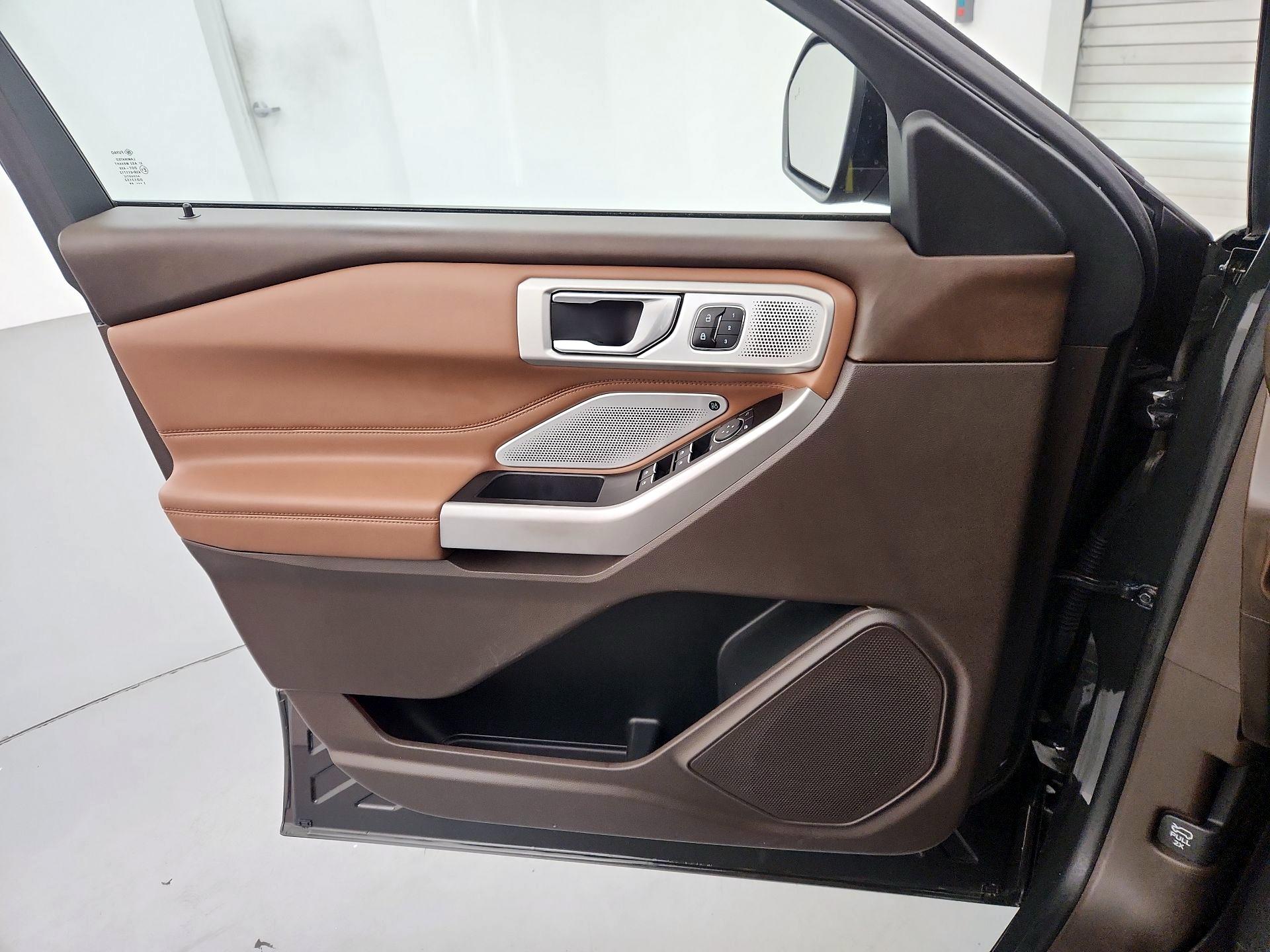 Thumbnail: 2022 Ford Explorer - 12