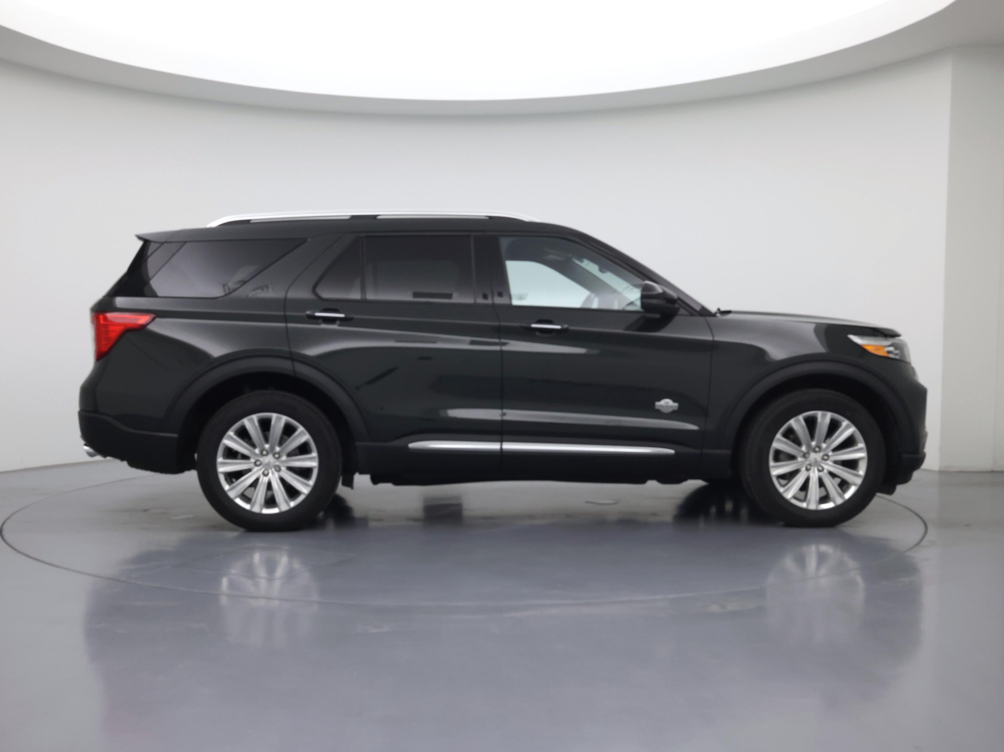 Thumbnail: 2022 Ford Explorer - 7