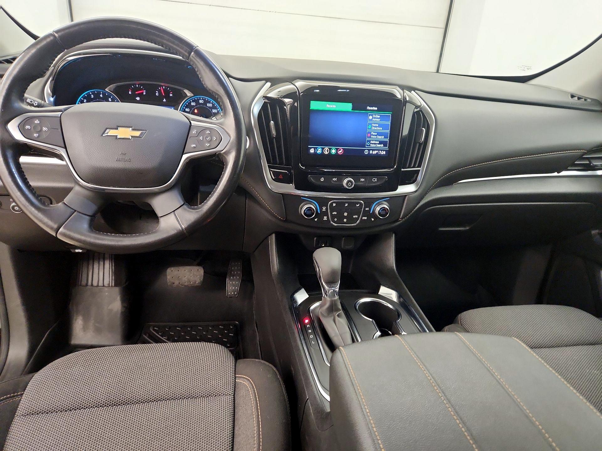 Thumbnail: 2021 Chevrolet Traverse - 9