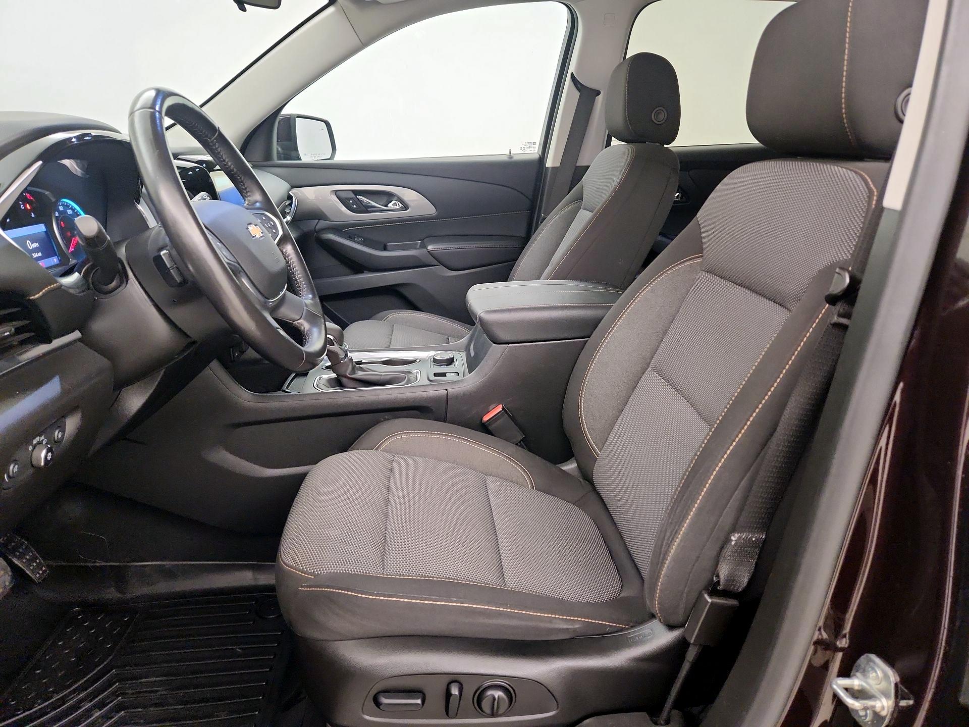 Thumbnail: 2021 Chevrolet Traverse - 11