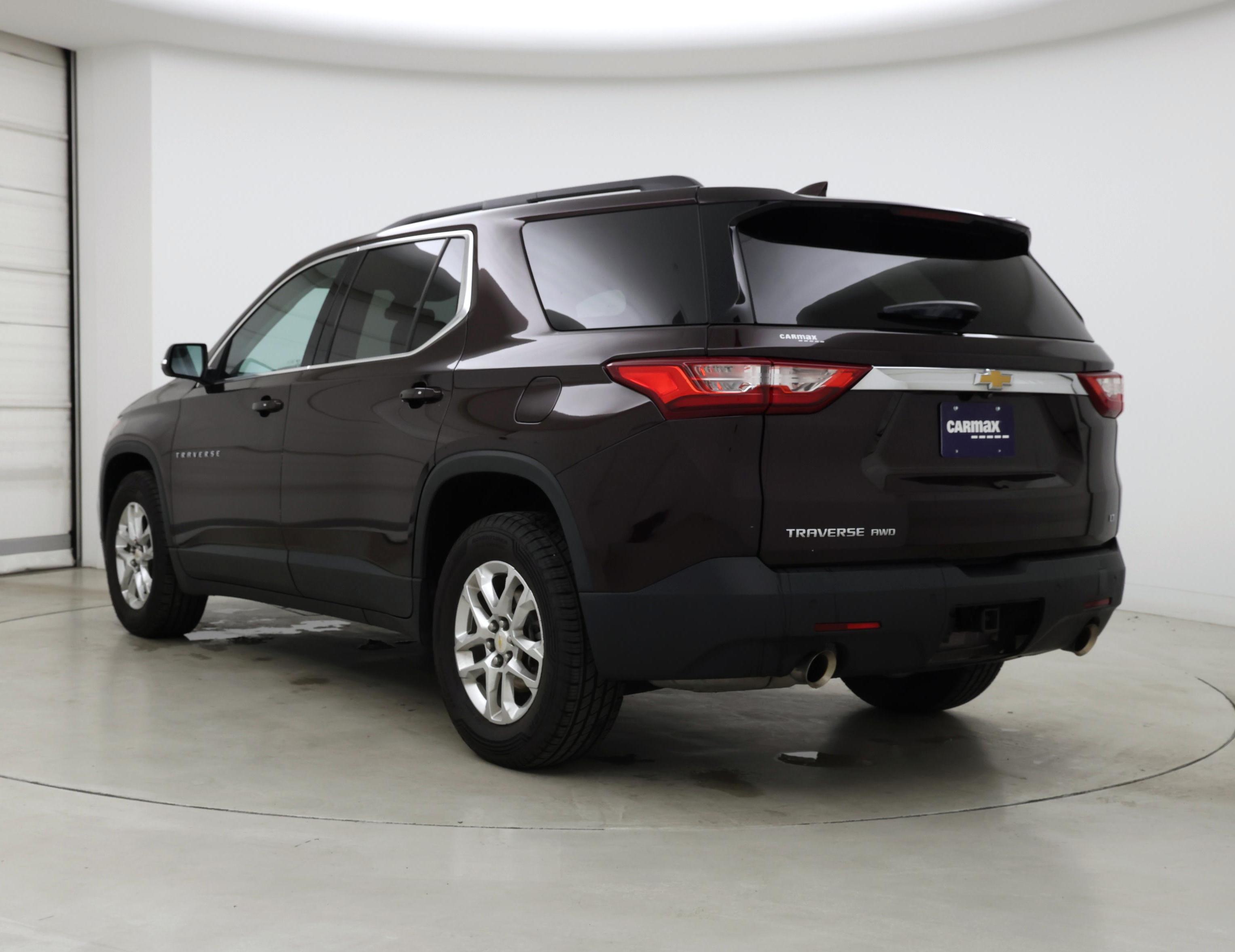 Thumbnail: 2021 Chevrolet Traverse - 2