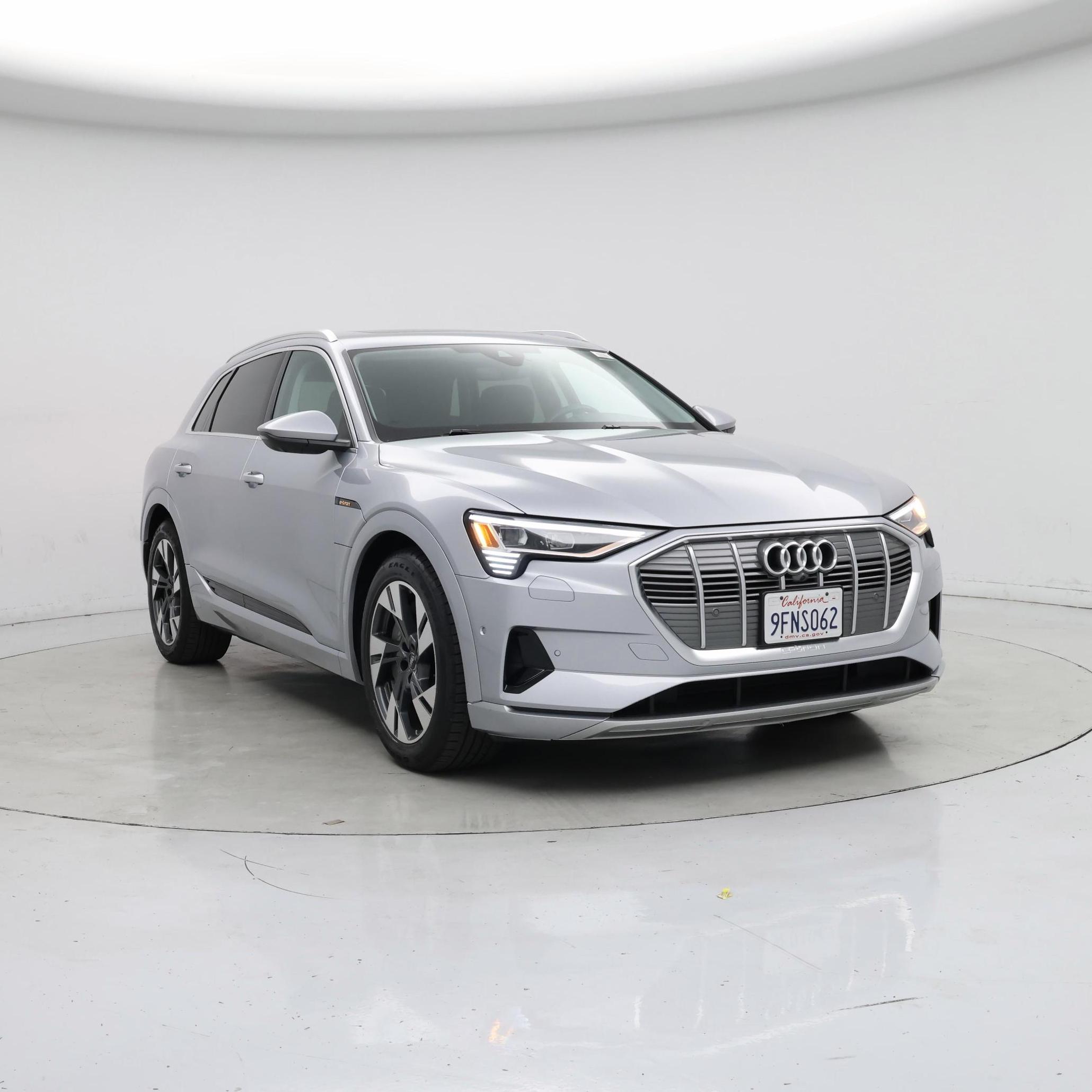 Silver 2023 Audi e-tron Premium Plus quattro SUV AWD SUV / Crossover All-Wheel Drive Automatic