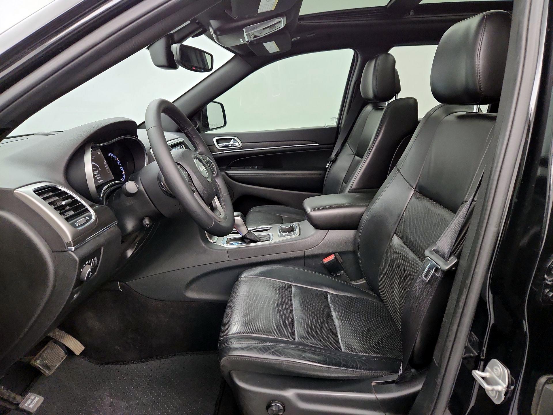 Thumbnail: 2018 Jeep Grand Cherokee - 11