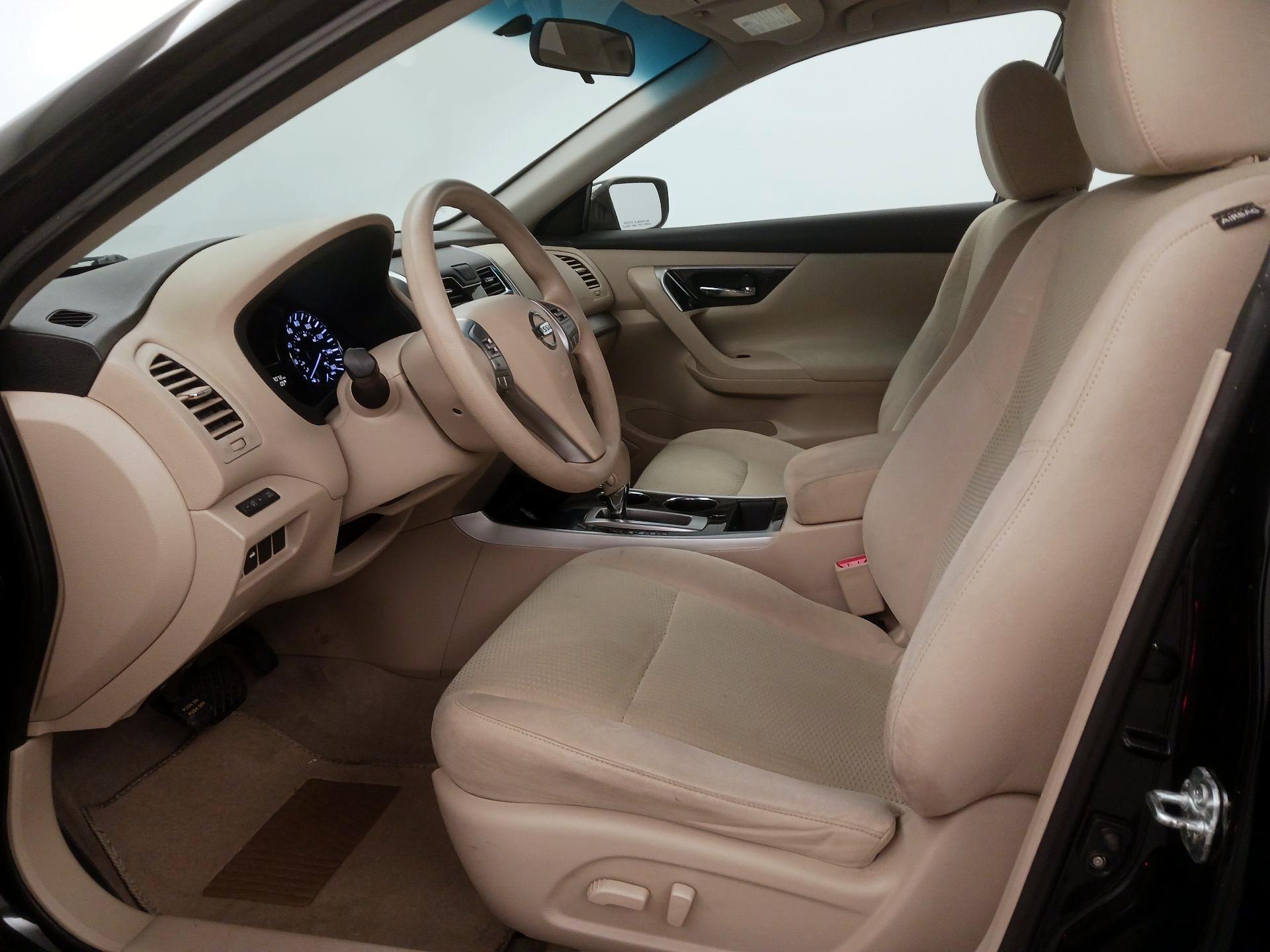 Thumbnail: 2014 Nissan Altima - 11