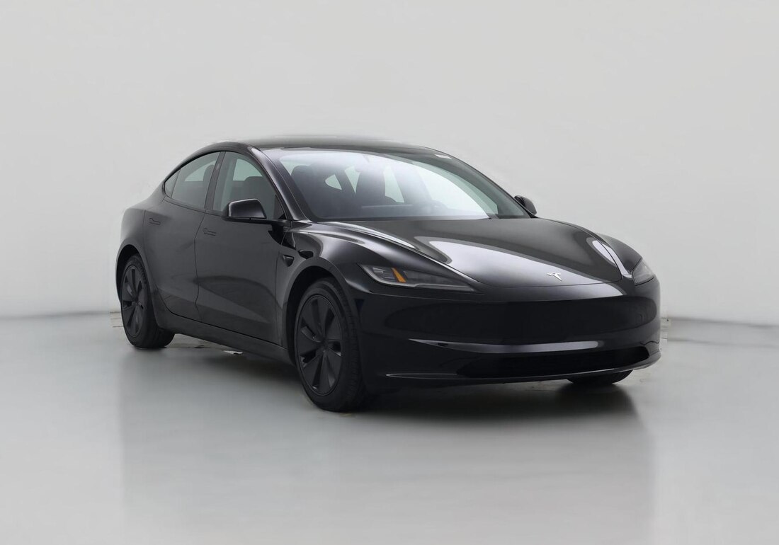 2025 Tesla Model 3 Long Range Rear-Wheel Drive in Black — CarMax photo