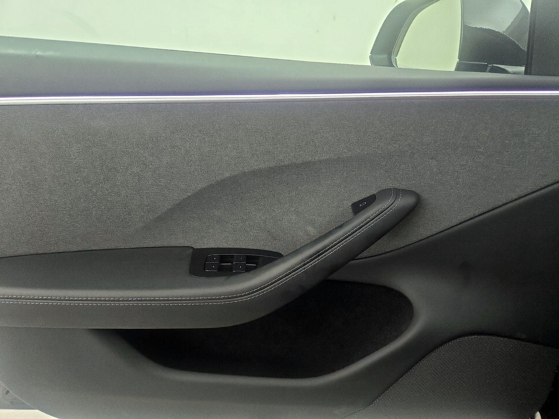 Thumbnail: 2025 Tesla Model 3 - 12