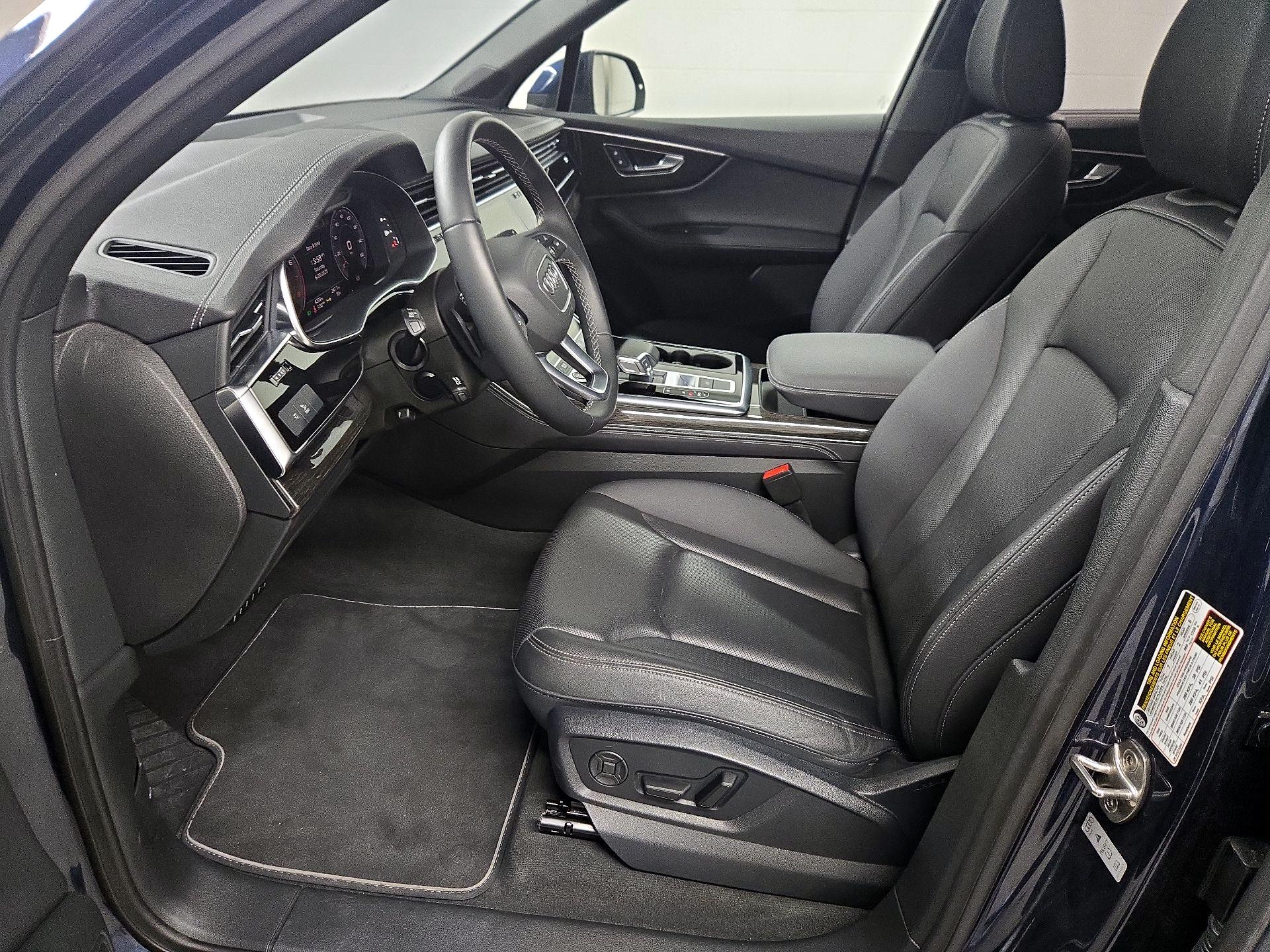 Thumbnail: 2025 Audi Q7 - 11