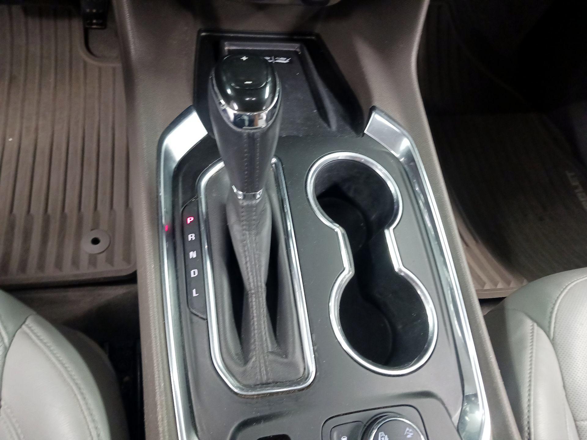 Thumbnail: 2020 Chevrolet Traverse - 13