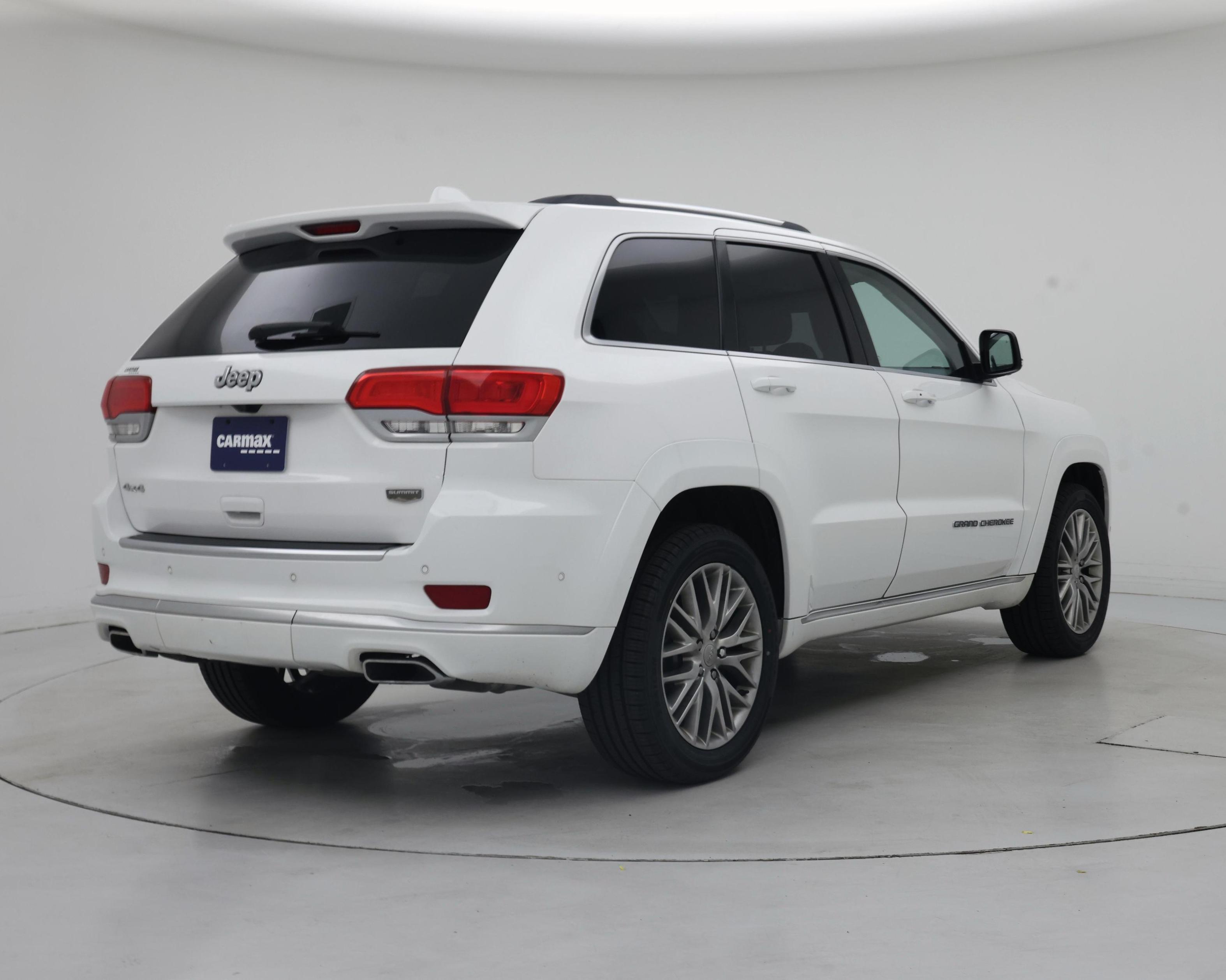Thumbnail: 2018 Jeep Grand Cherokee - 8
