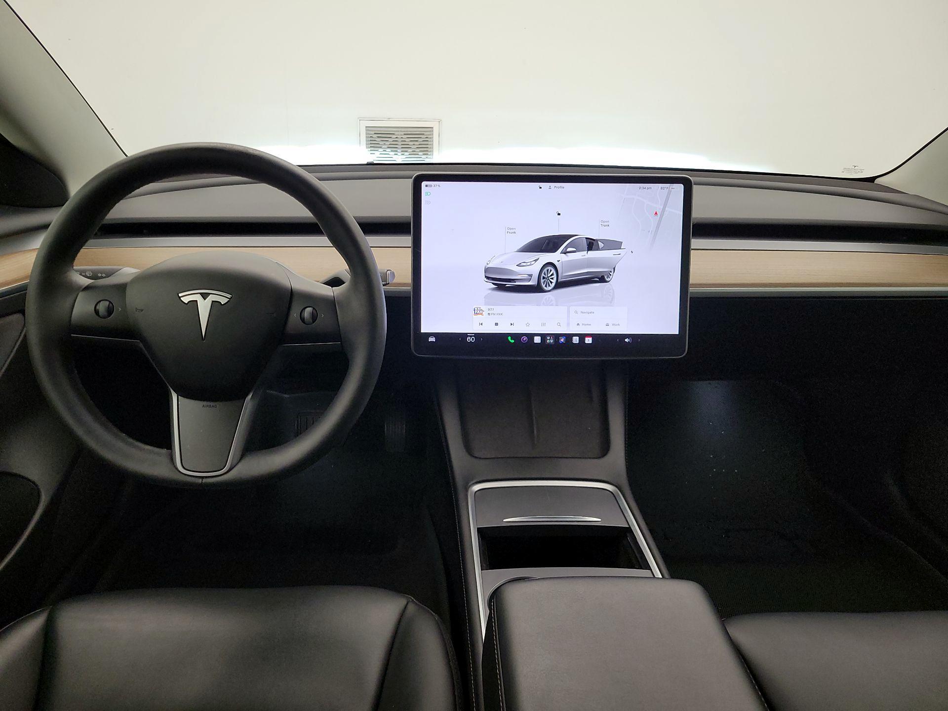 Thumbnail: 2022 Tesla Model 3 - 9