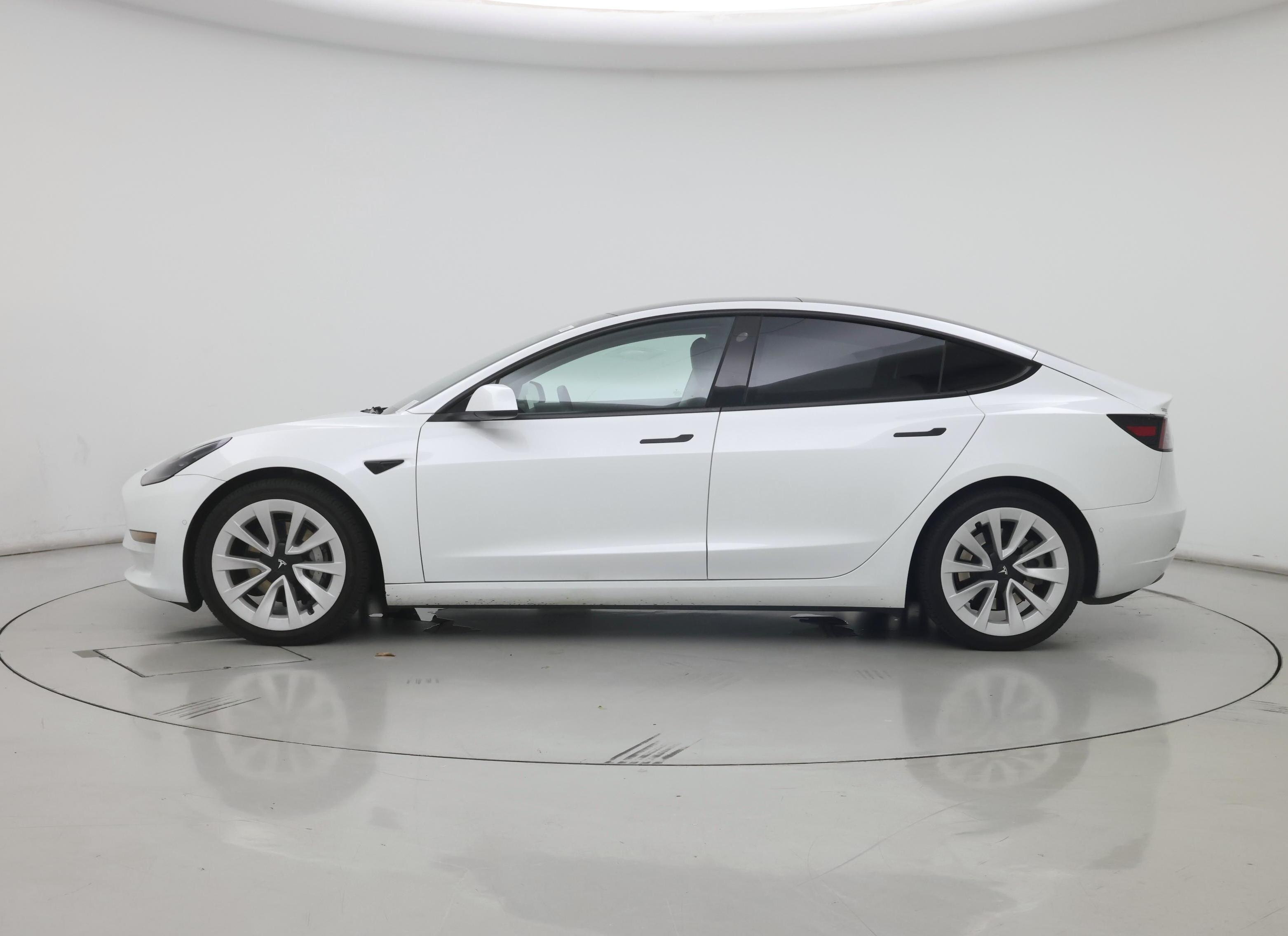 Thumbnail: 2022 Tesla Model 3 - 3