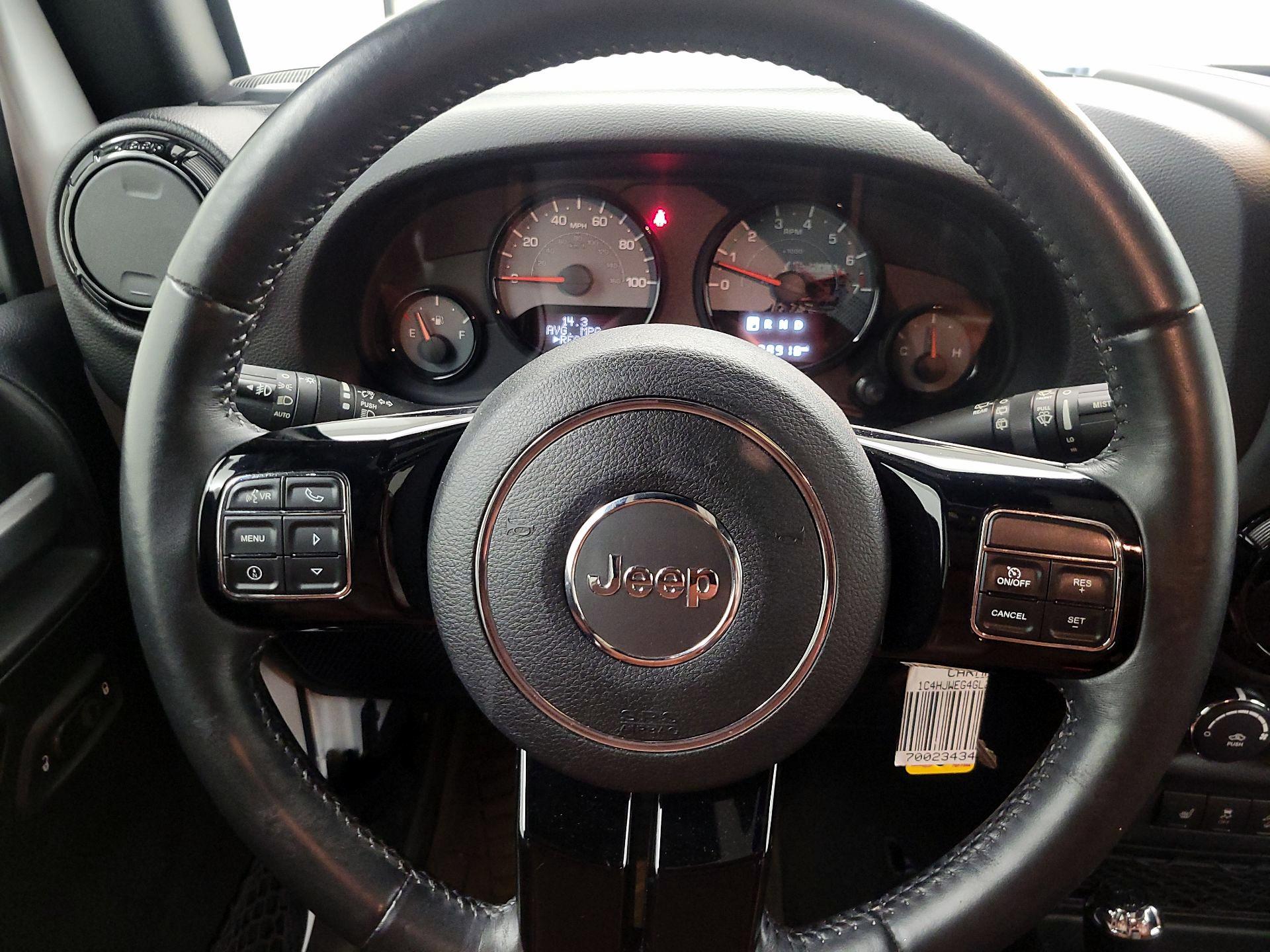 Thumbnail: 2016 Jeep Wrangler - 10