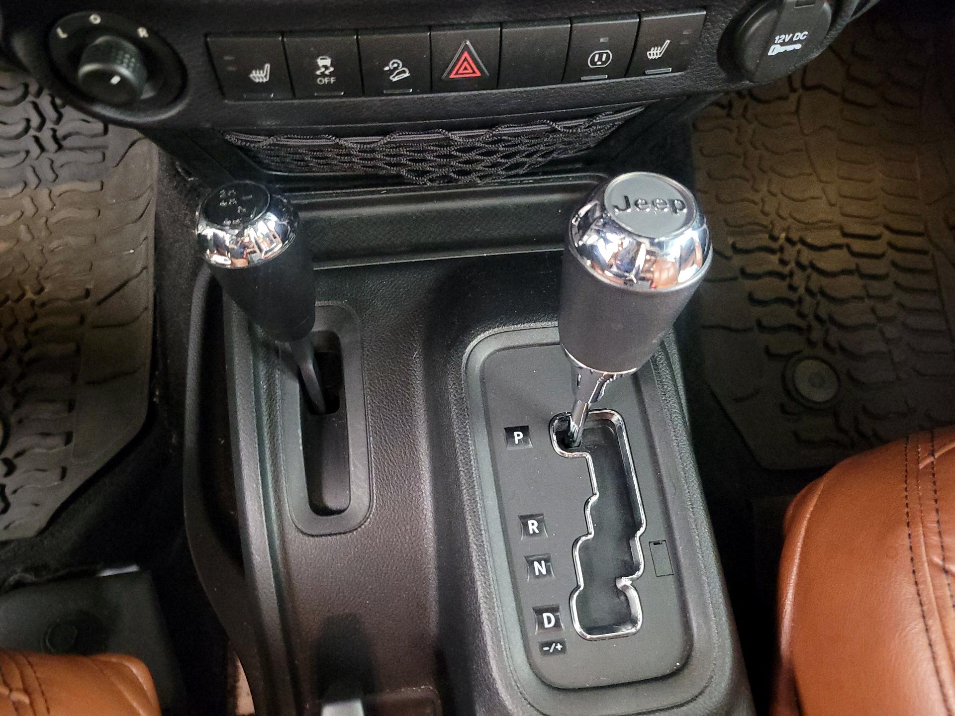 Thumbnail: 2016 Jeep Wrangler - 15