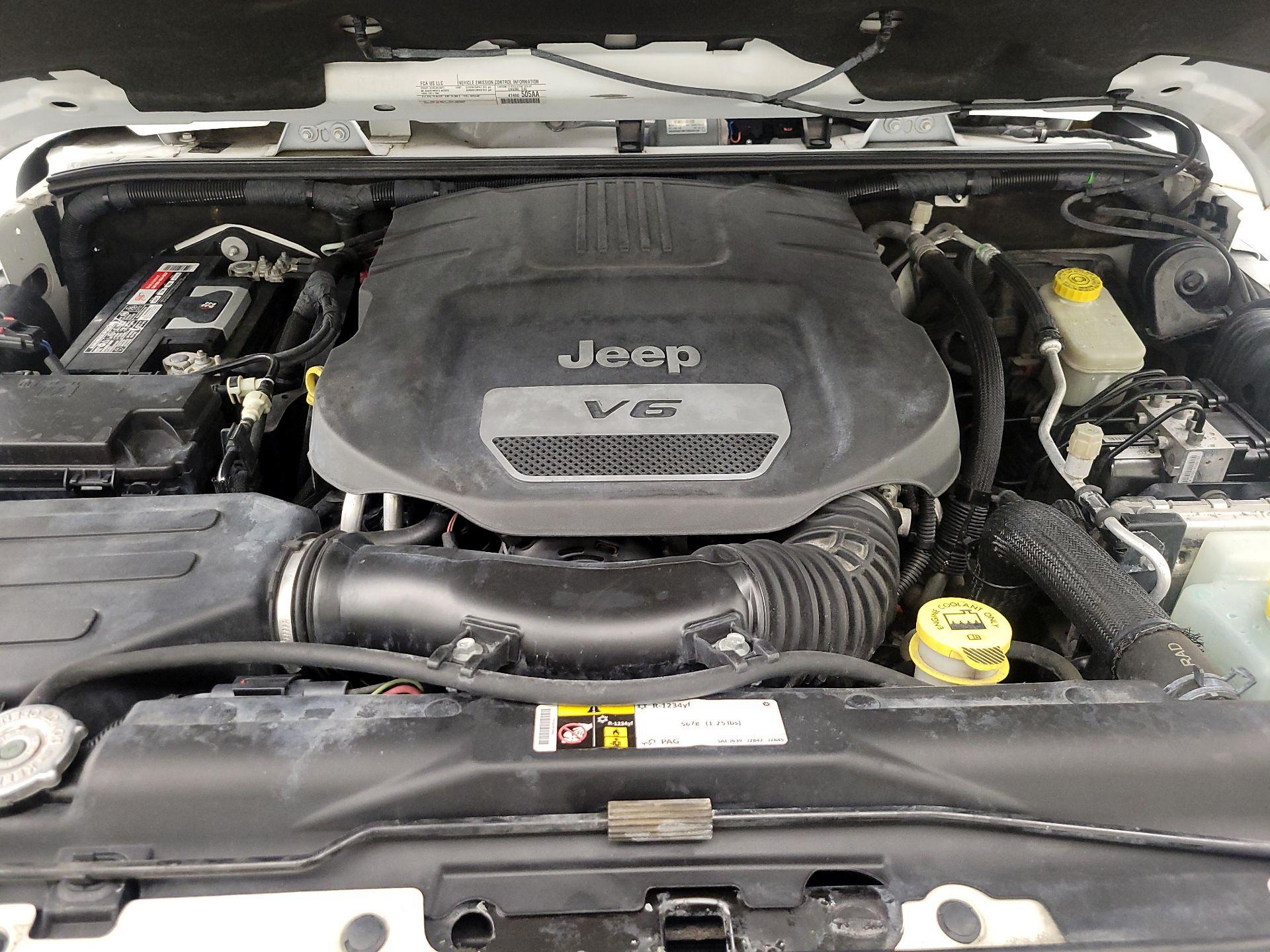 Thumbnail: 2016 Jeep Wrangler - 19