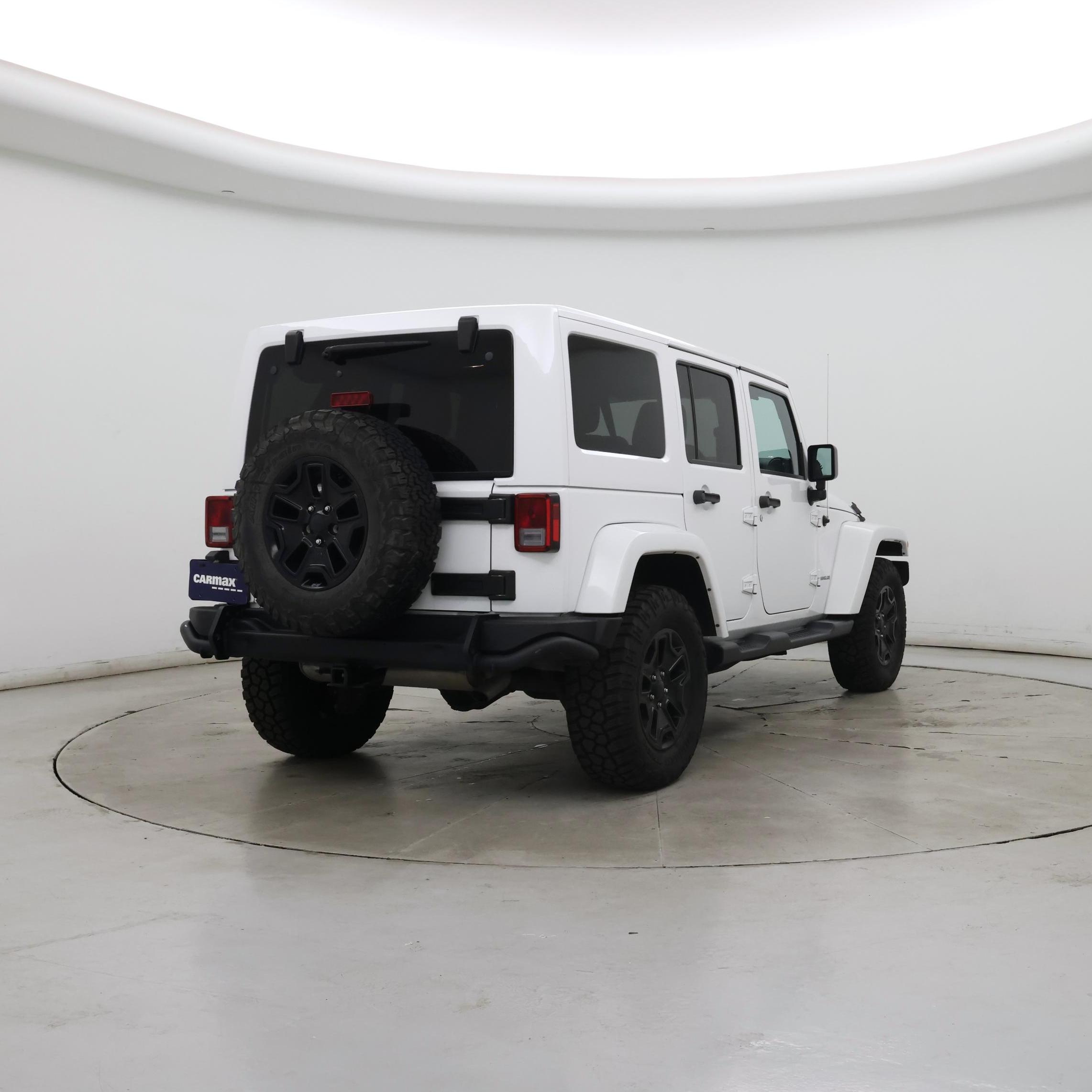 Thumbnail: 2016 Jeep Wrangler - 8