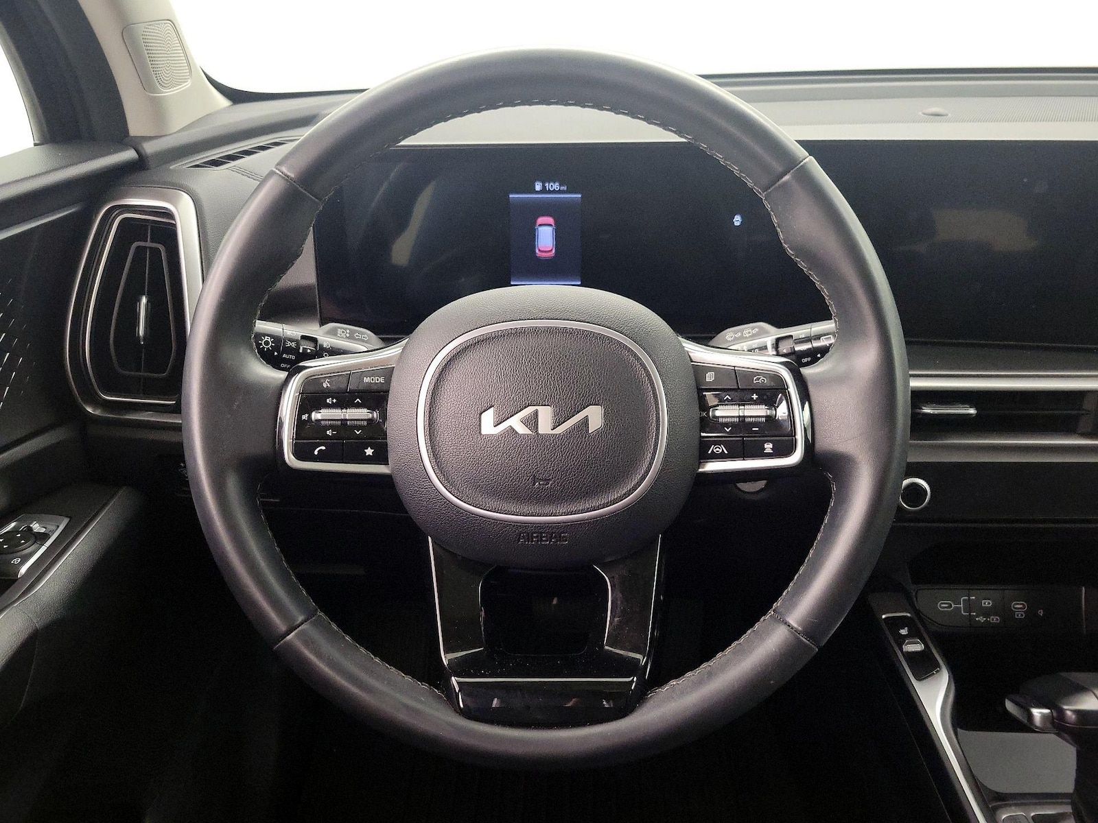 2024 Kia Sorento EX - Photo 11