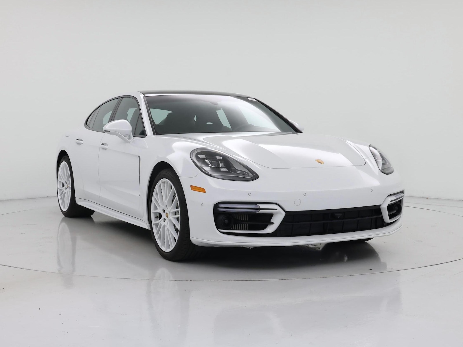 2023 Porsche Panamera Platinum Edition - Photo 2