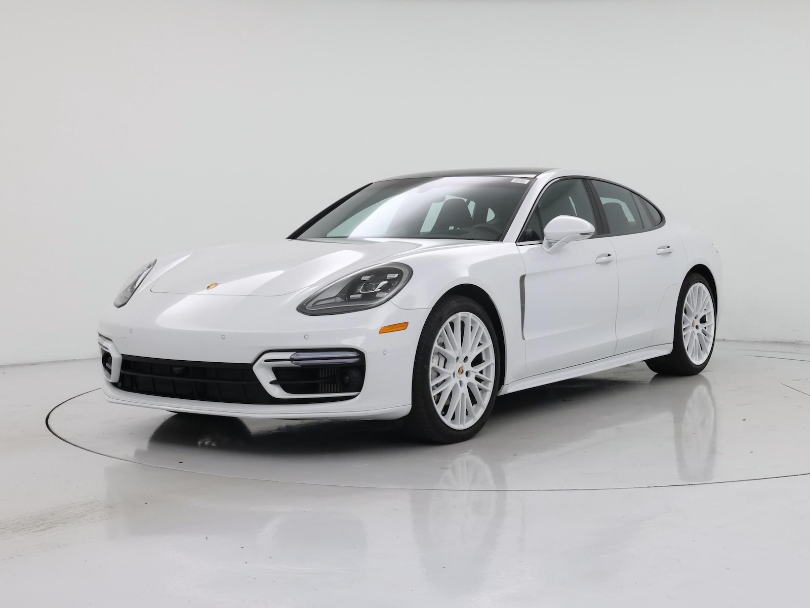 2023 Porsche Panamera Platinum Edition - Photo 5
