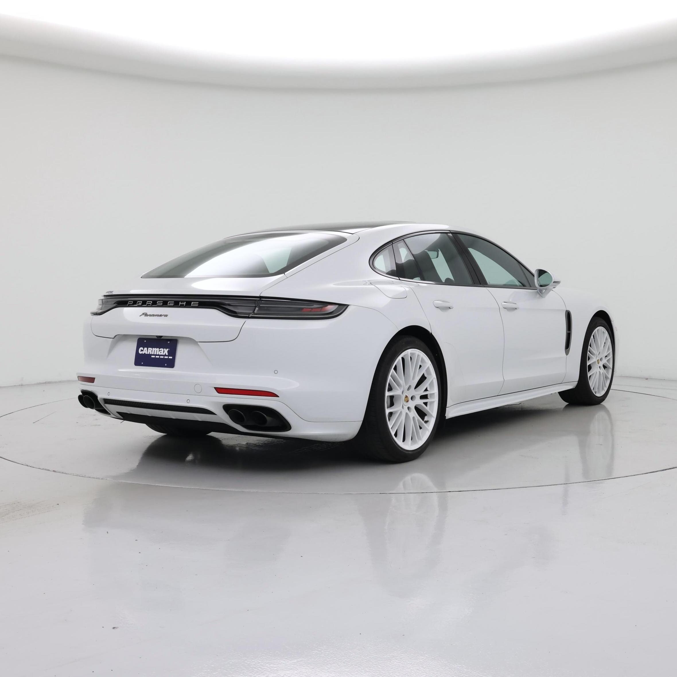Thumbnail: 2023 Porsche Panamera - 8