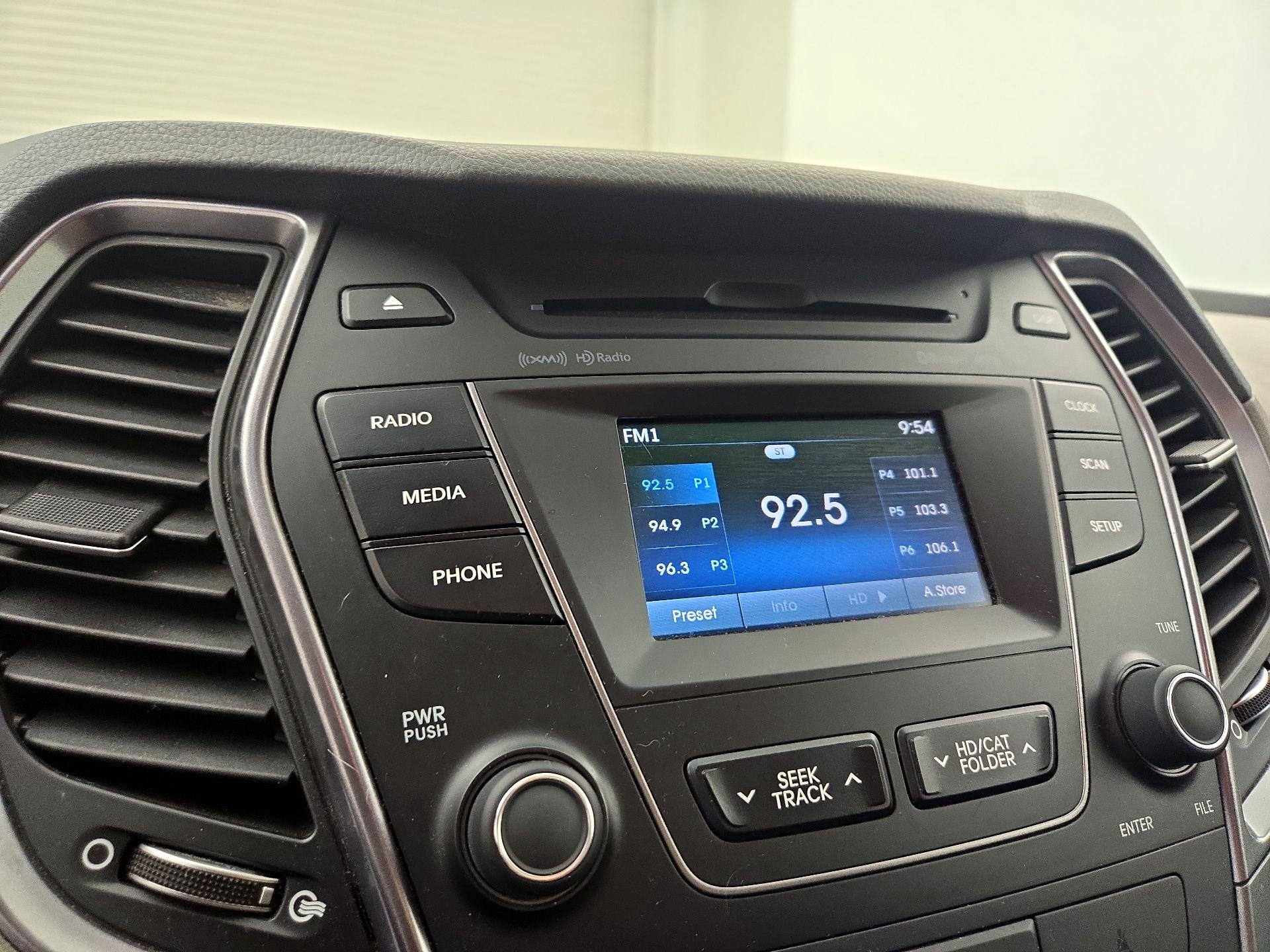 Thumbnail: 2014 Hyundai Santa Fe - 15