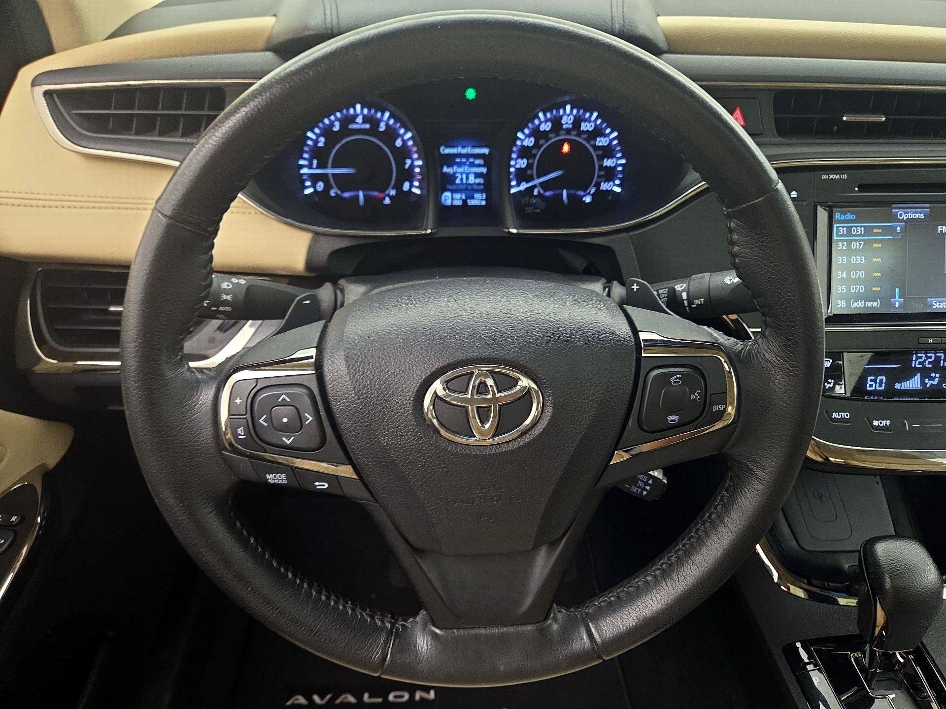 Thumbnail: 2016 Toyota Avalon - 10
