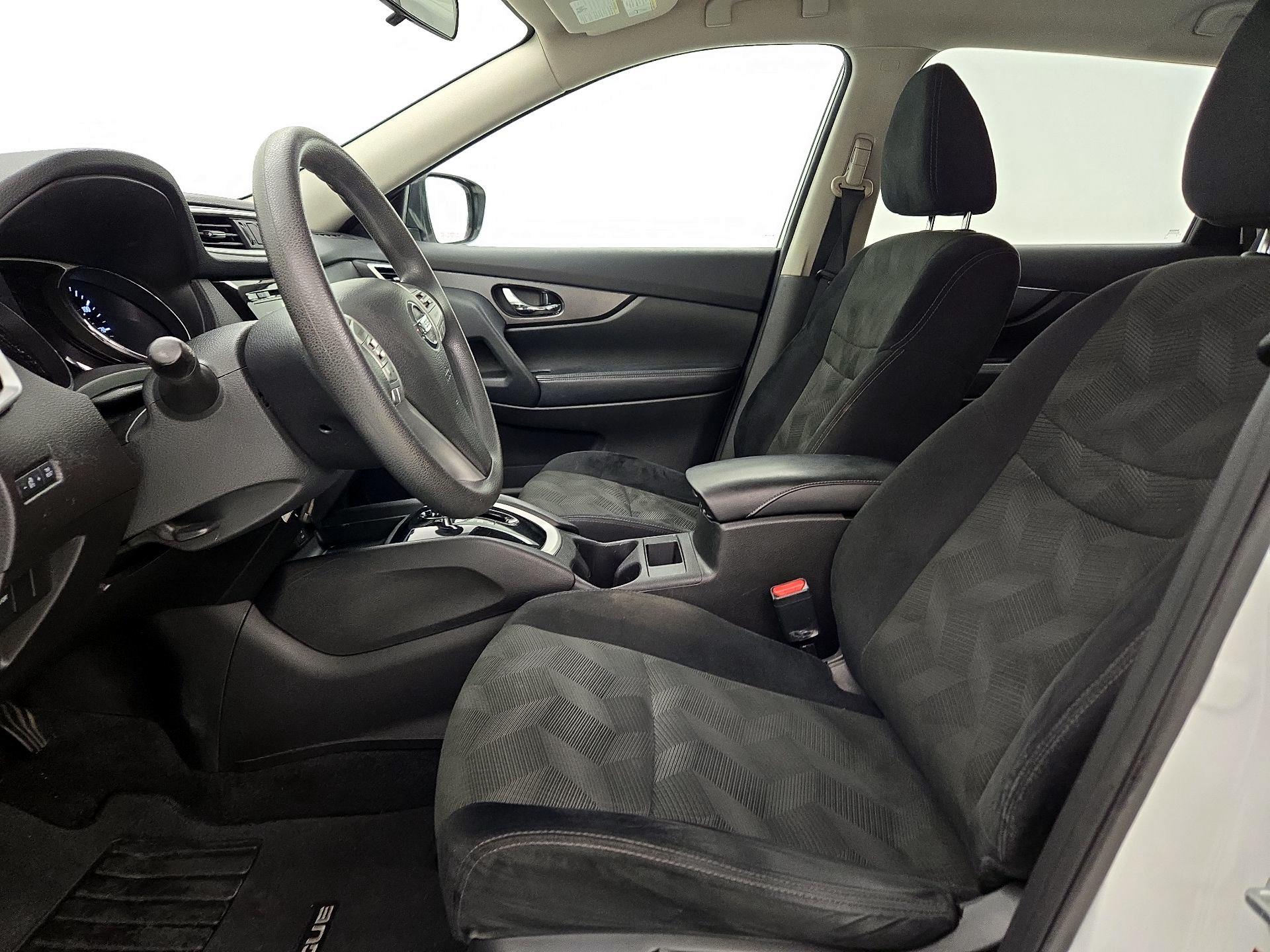 Thumbnail: 2015 Nissan Rogue - 11