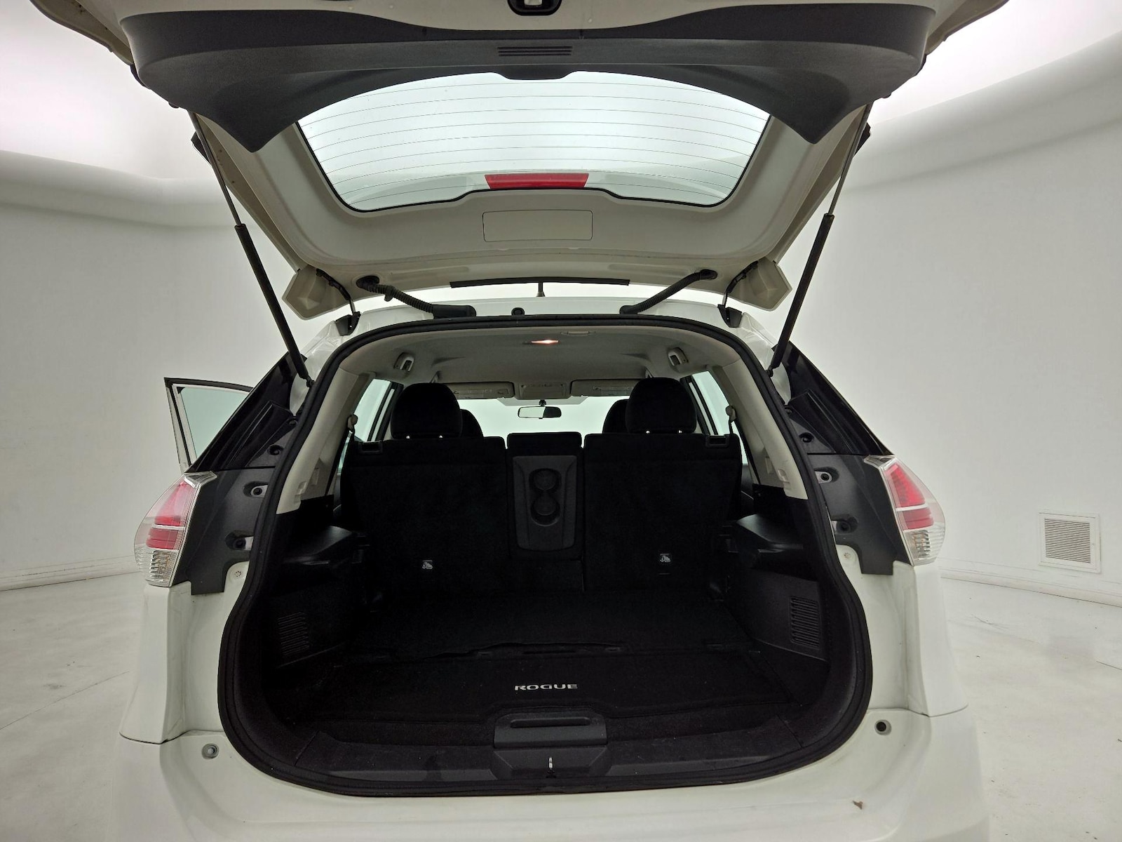 2015 Nissan Rogue S - Photo 21