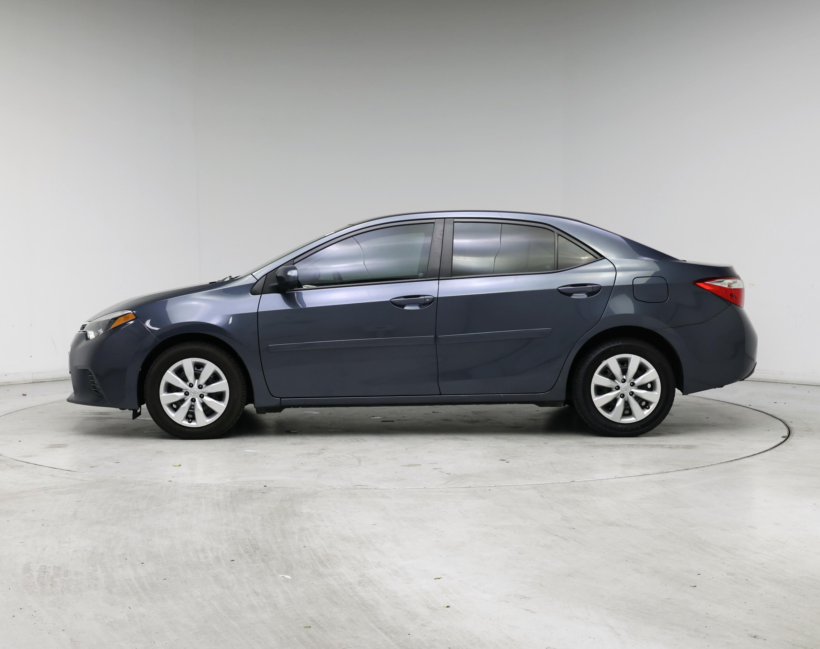 Thumbnail: 2016 Toyota Corolla - 3