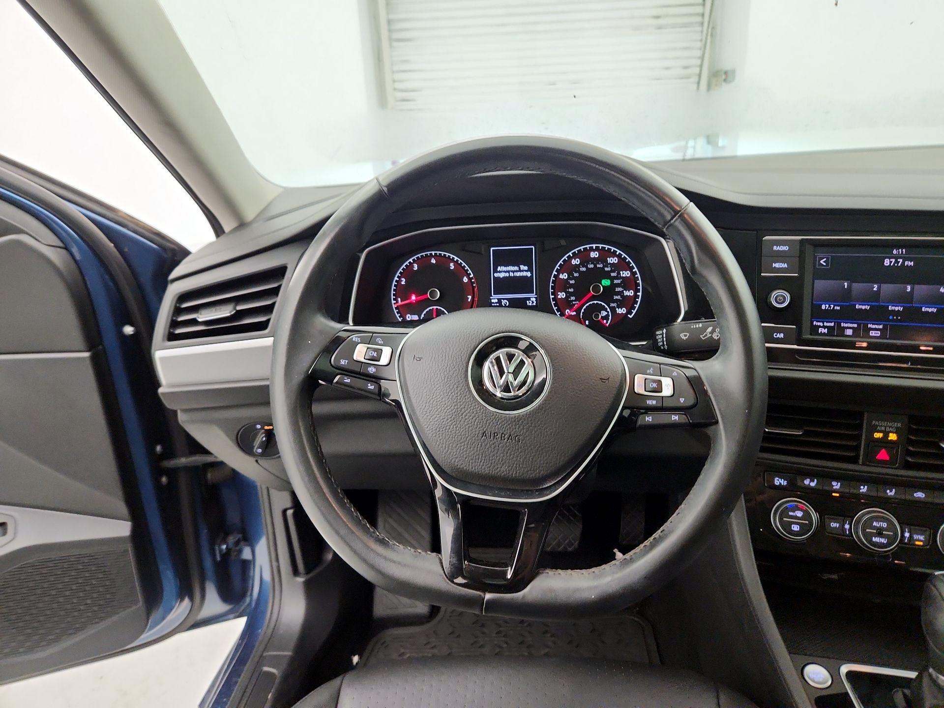 Thumbnail: 2019 Volkswagen Jetta - 10