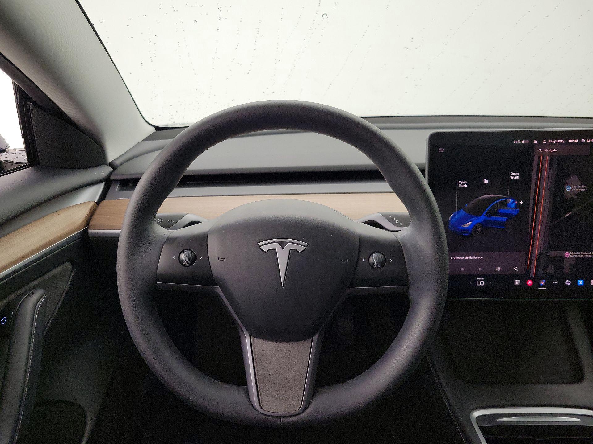 Thumbnail: 2023 Tesla Model 3 - 10