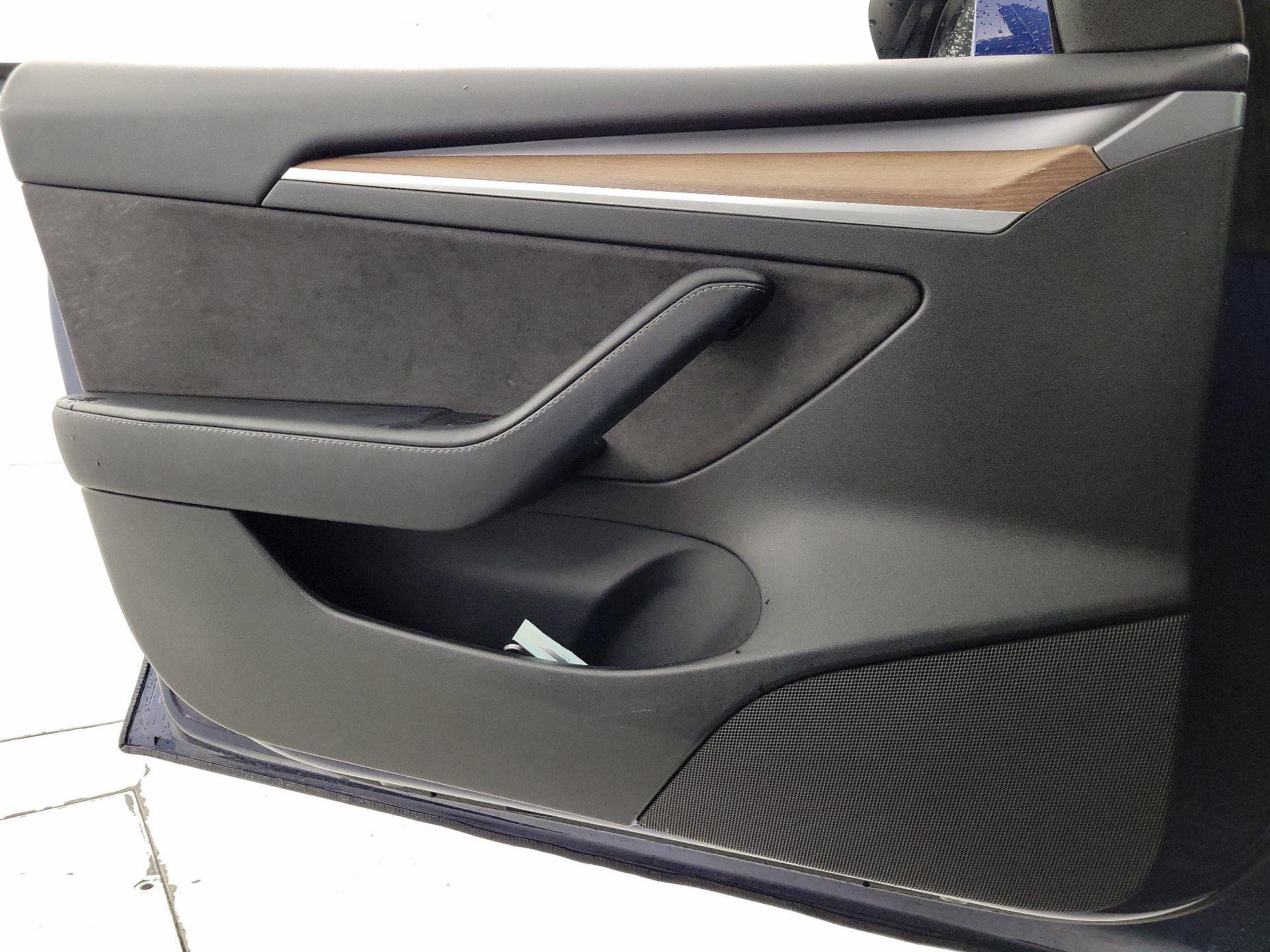 Thumbnail: 2023 Tesla Model 3 - 12