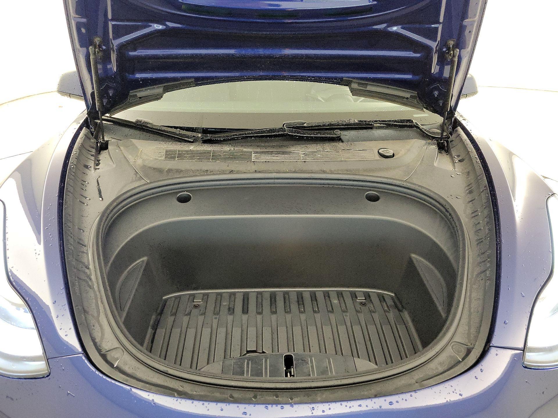 Thumbnail: 2023 Tesla Model 3 - 20