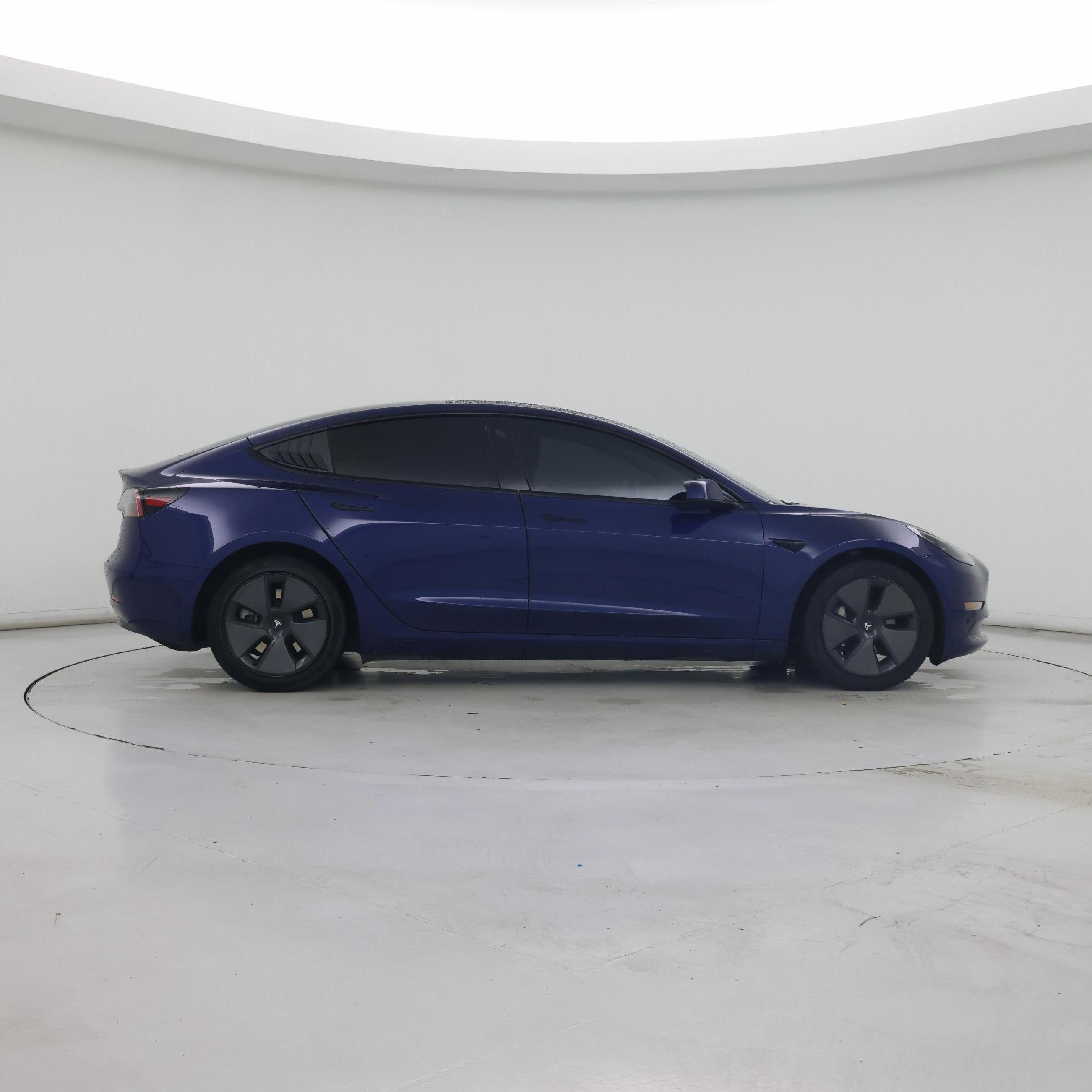 Thumbnail: 2023 Tesla Model 3 - 7