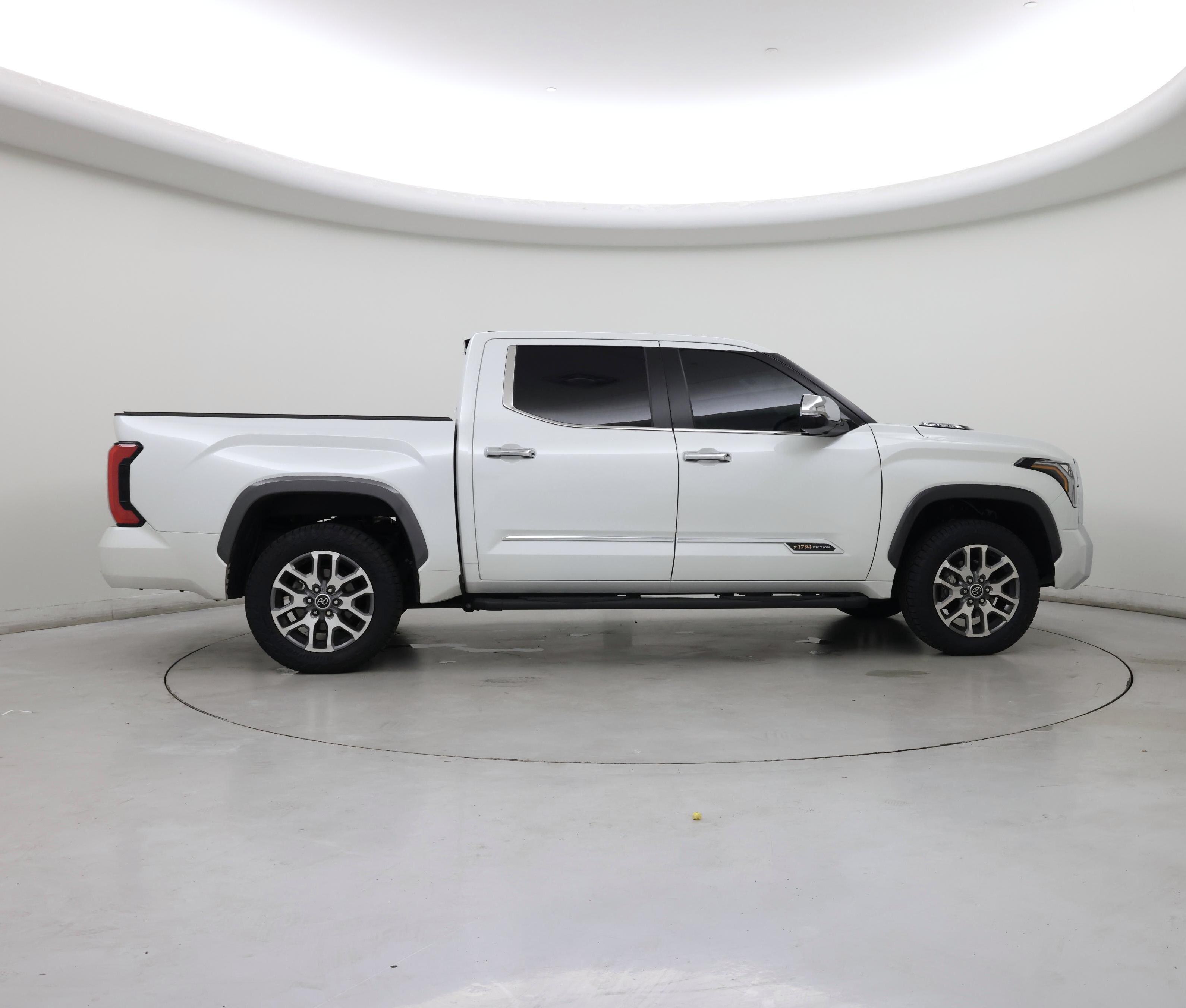 Thumbnail: 2024 Toyota Tundra - 7