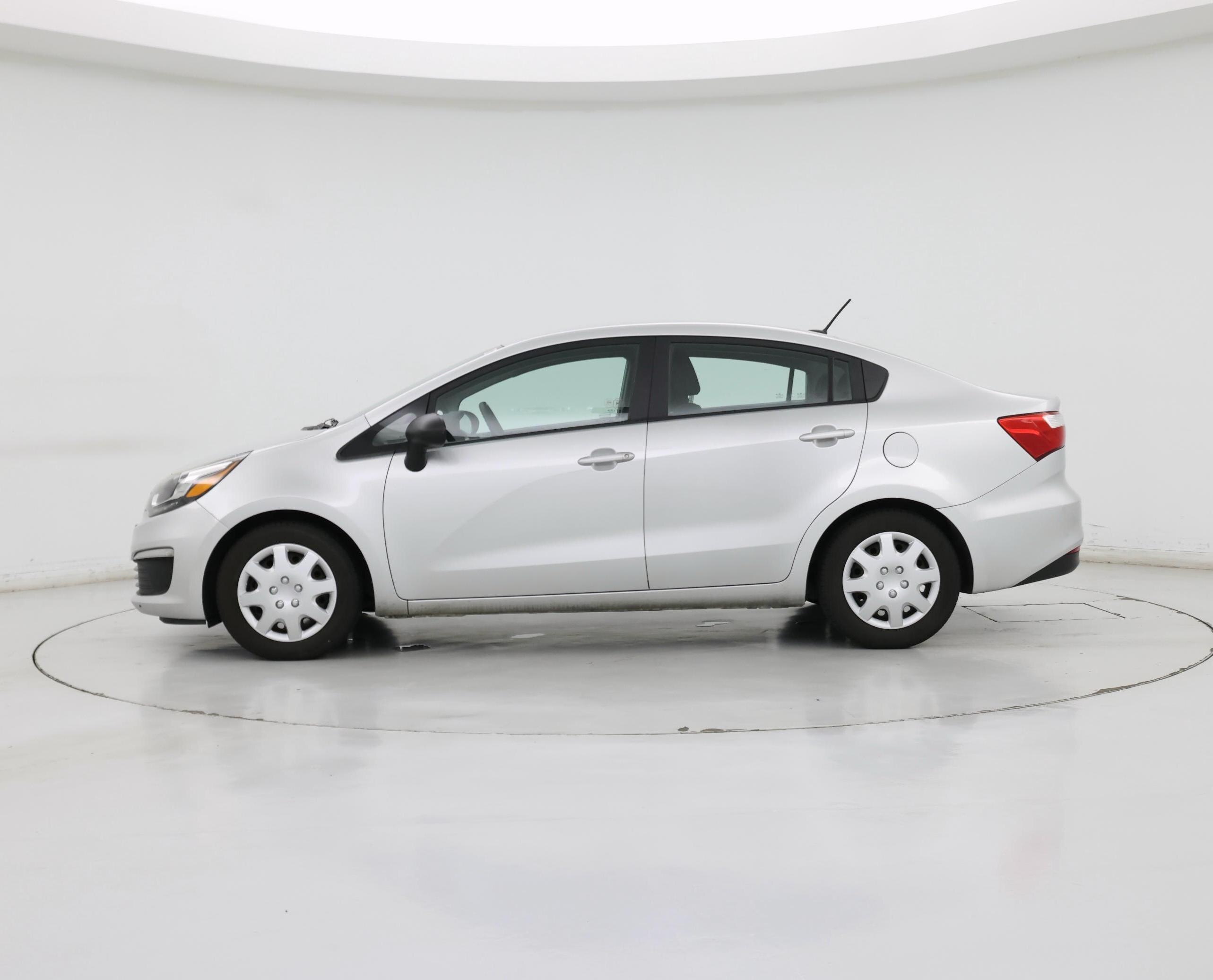 Thumbnail: 2016 Kia Rio - 3