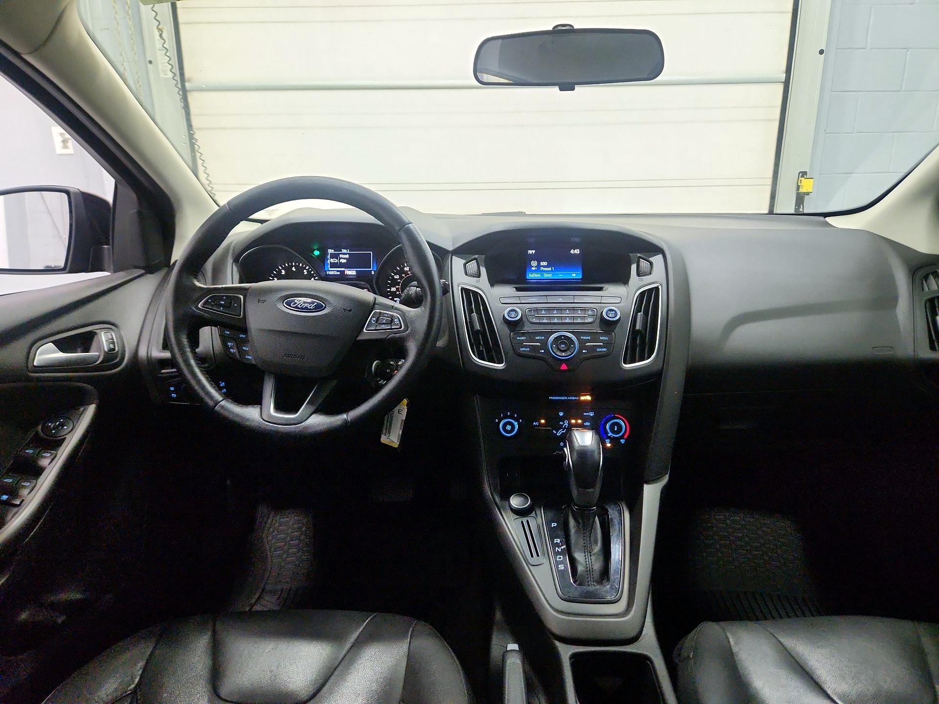 Thumbnail: 2016 Ford Focus - 9