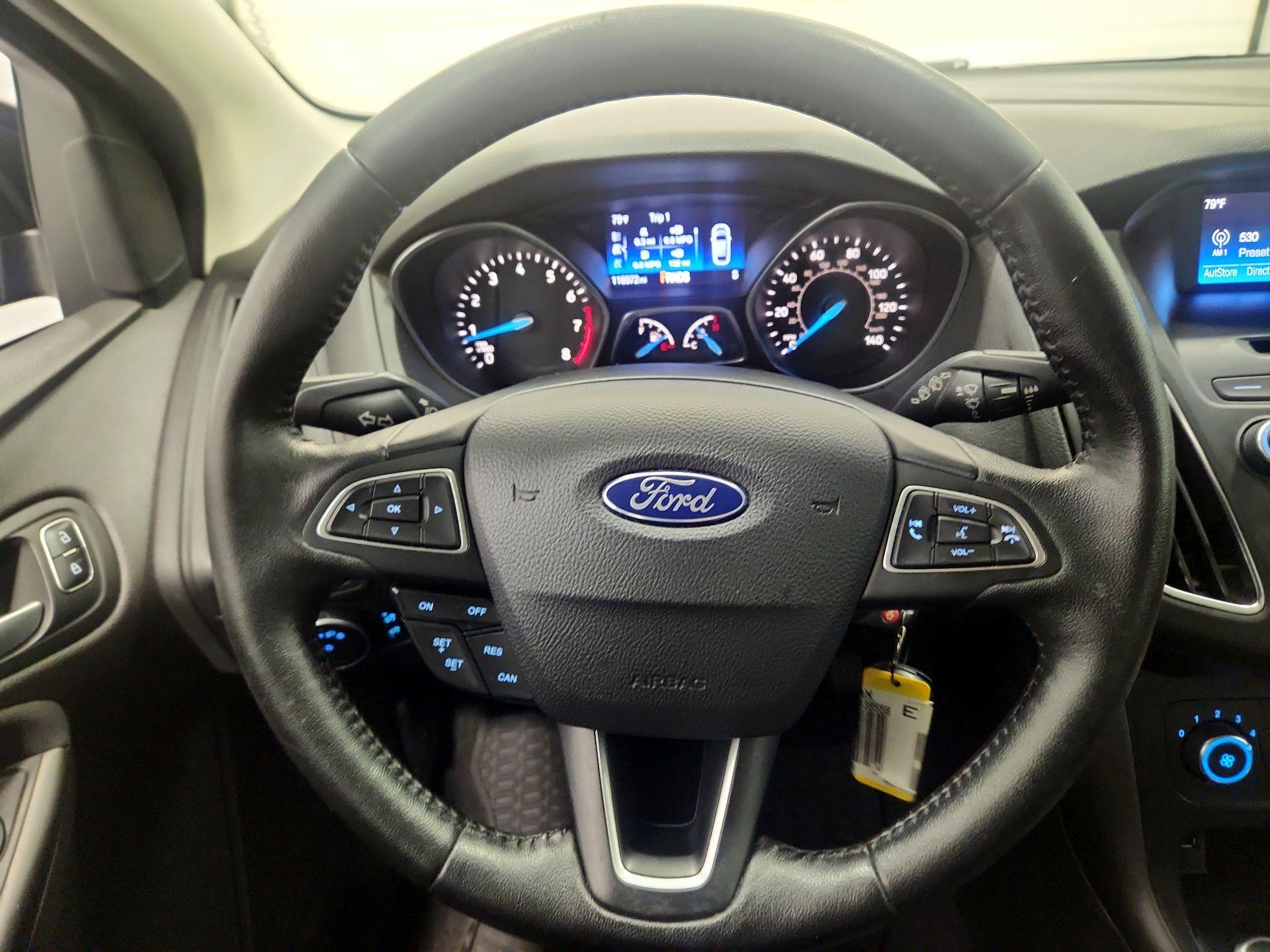 Thumbnail: 2016 Ford Focus - 10