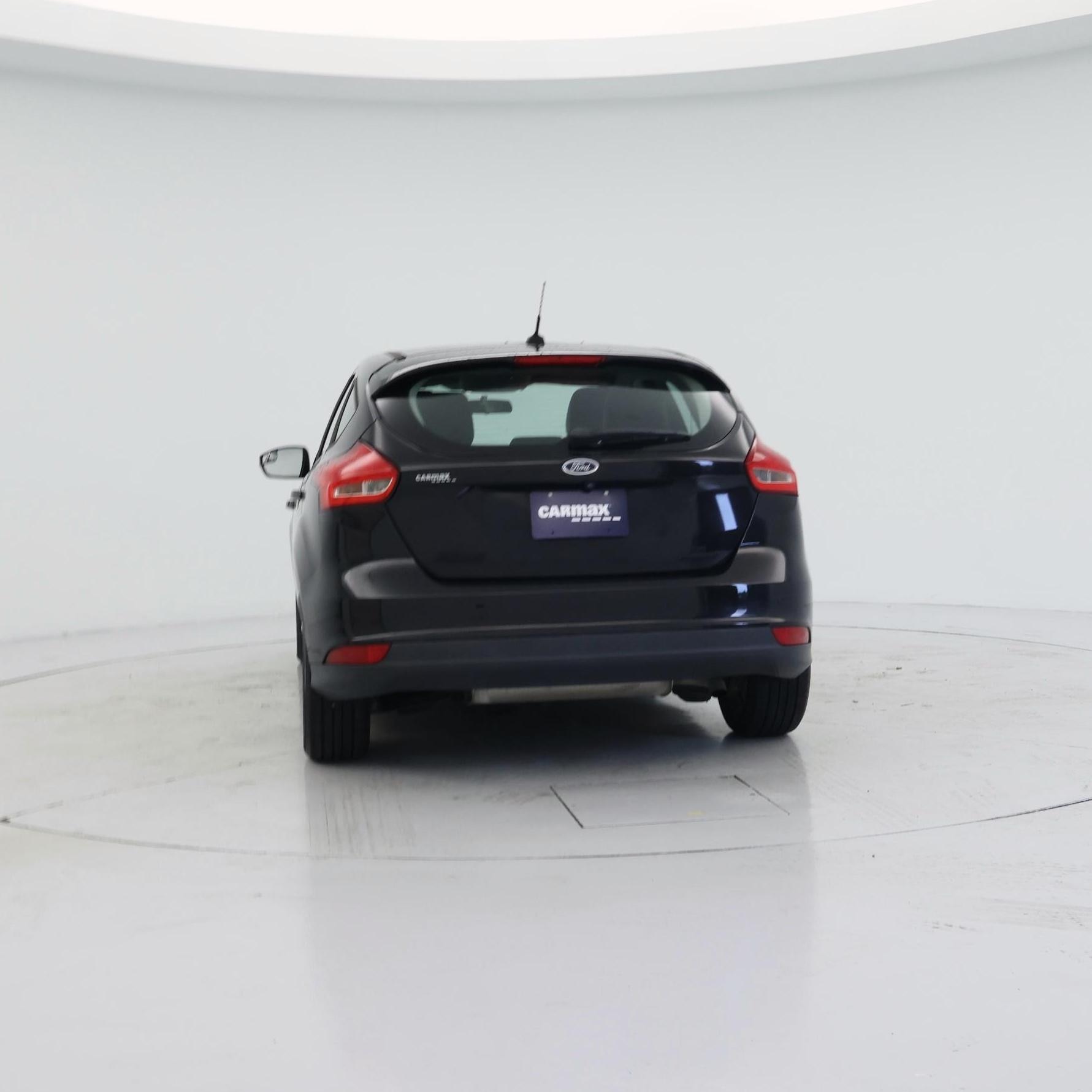 Thumbnail: 2016 Ford Focus - 6