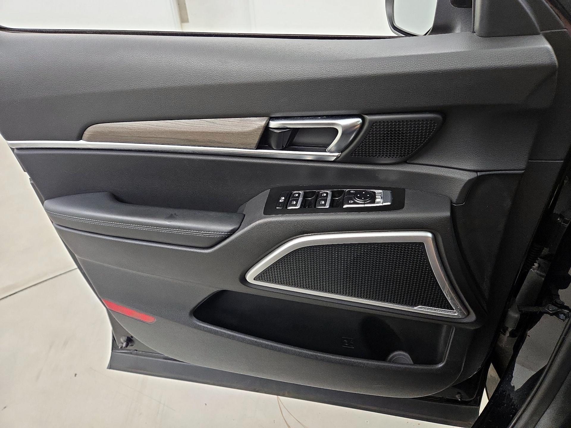 Thumbnail: 2021 Kia Telluride - 12