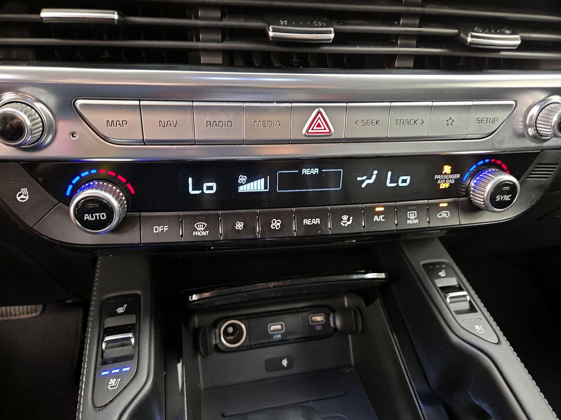 Thumbnail: 2021 Kia Telluride - 17