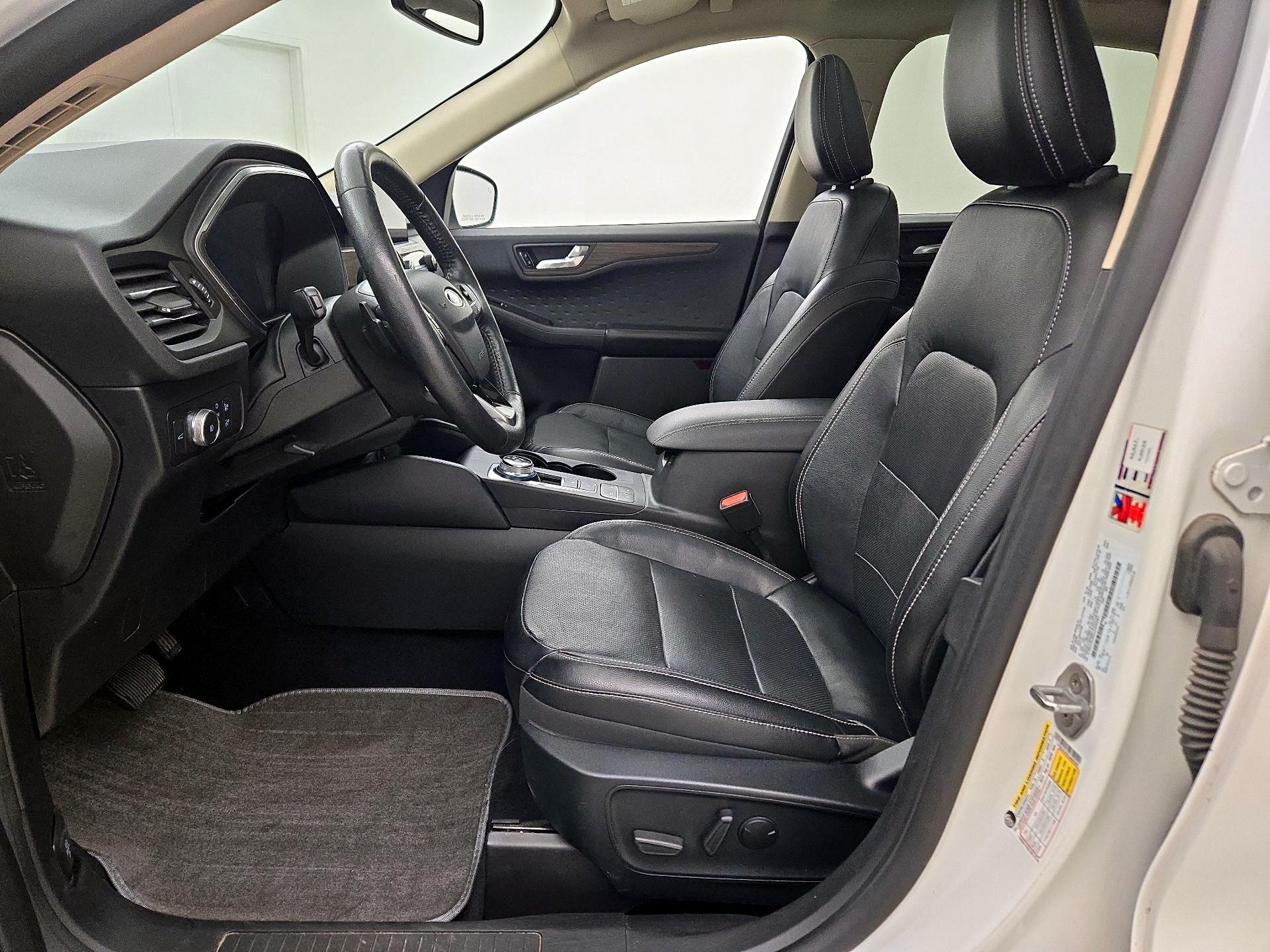 Thumbnail: 2020 Ford Escape - 11