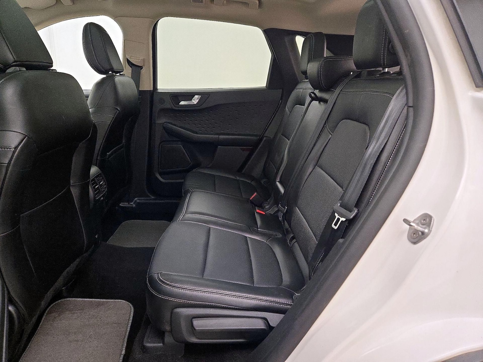 2020 Ford Escape Titanium - Photo 19